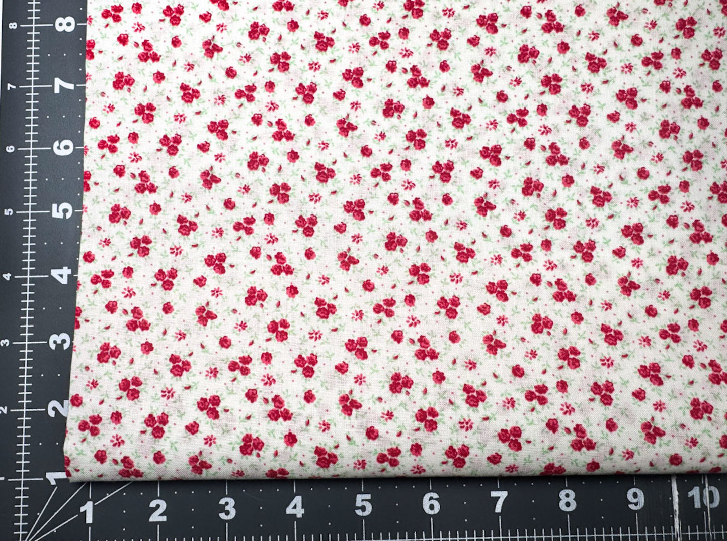 Wild Flower Fabric 45584 Red and Pink Floral