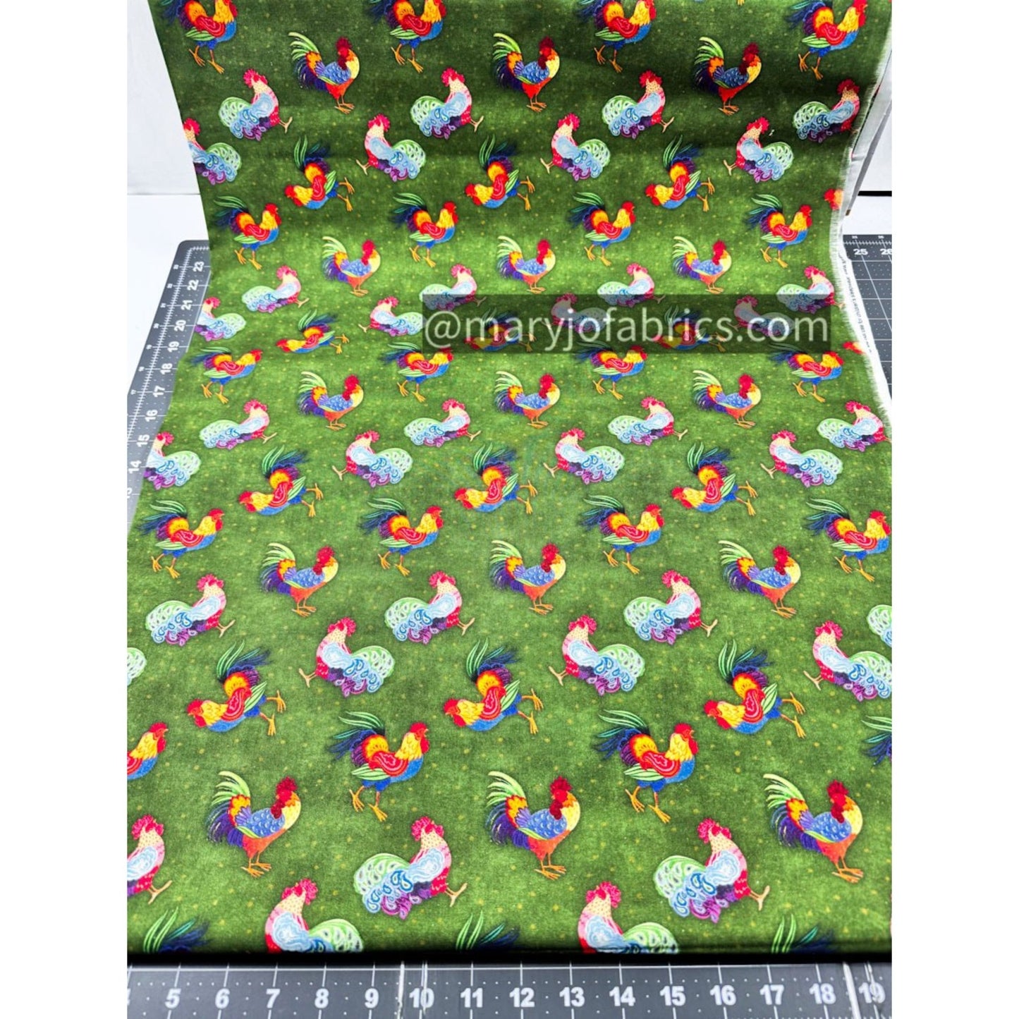 Calico Red Rooster Fabric 2035 - 0591 Green Chicken - Mary Jo Fabrics