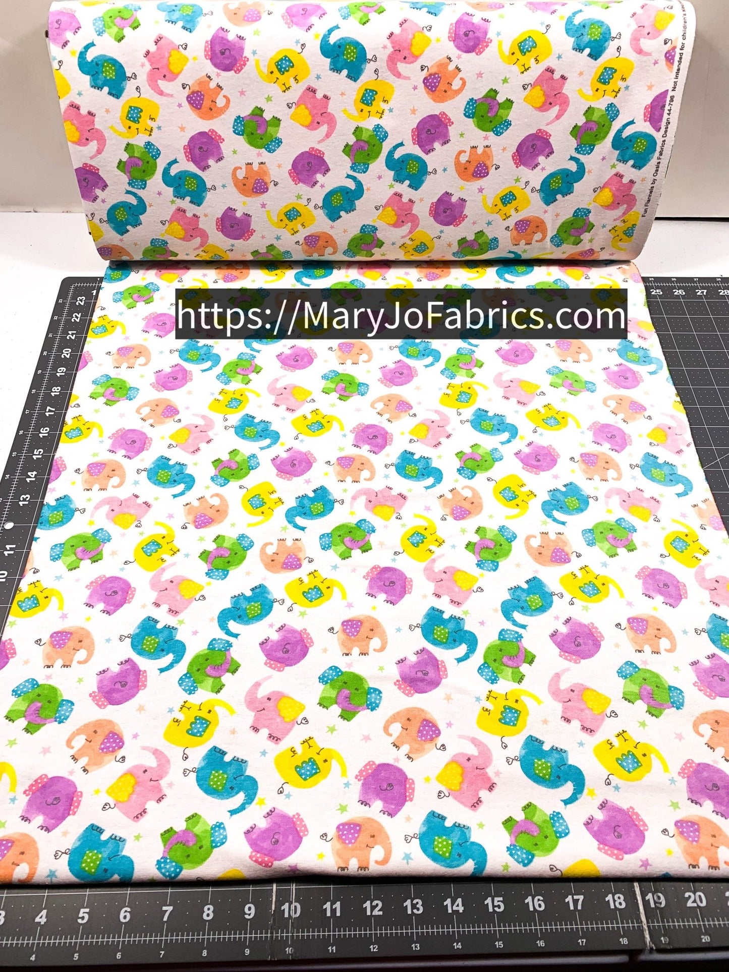 Cute Elephant FLANNEL 44 - 7961 Animal FLANNEL - Mary Jo Fabrics