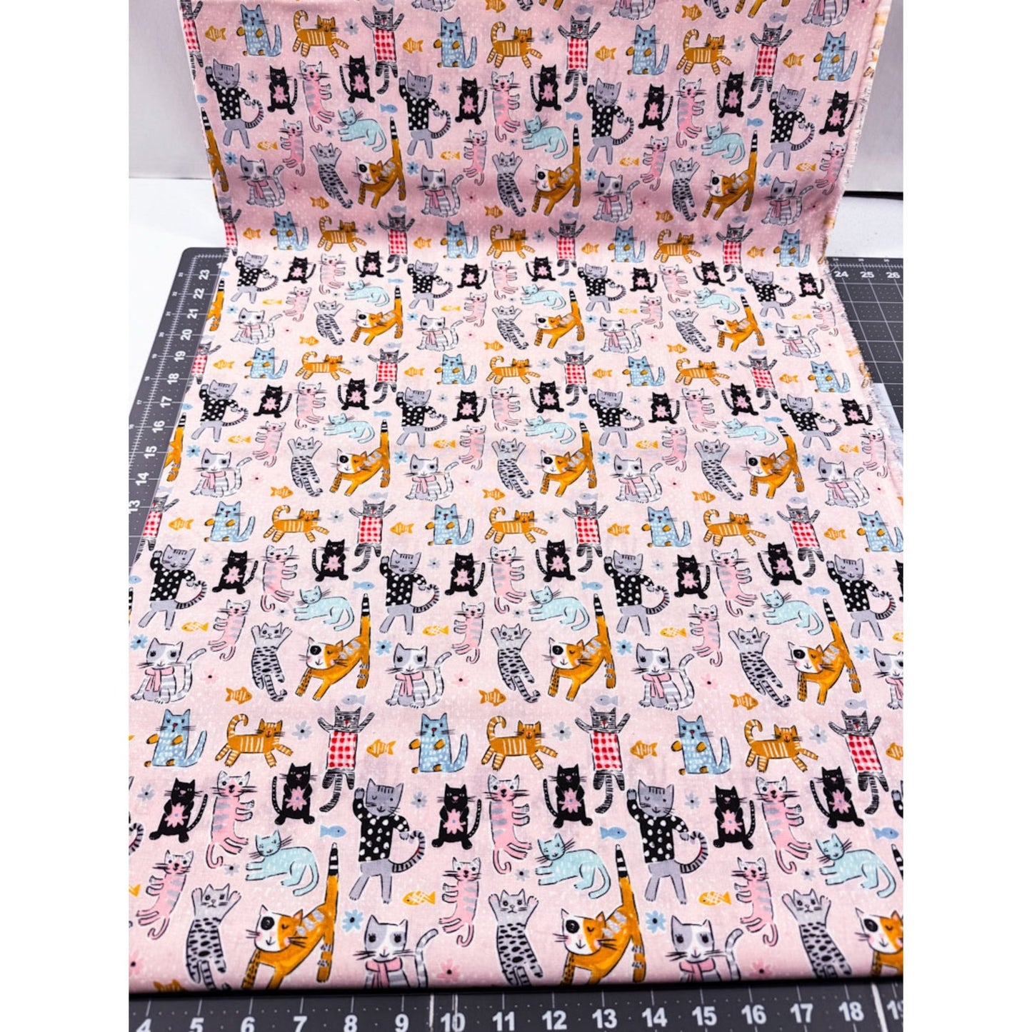 Cute Pink cats fabric 2034 - 0055 Novelty Cat Cotton Fabric - Mary Jo Fabrics