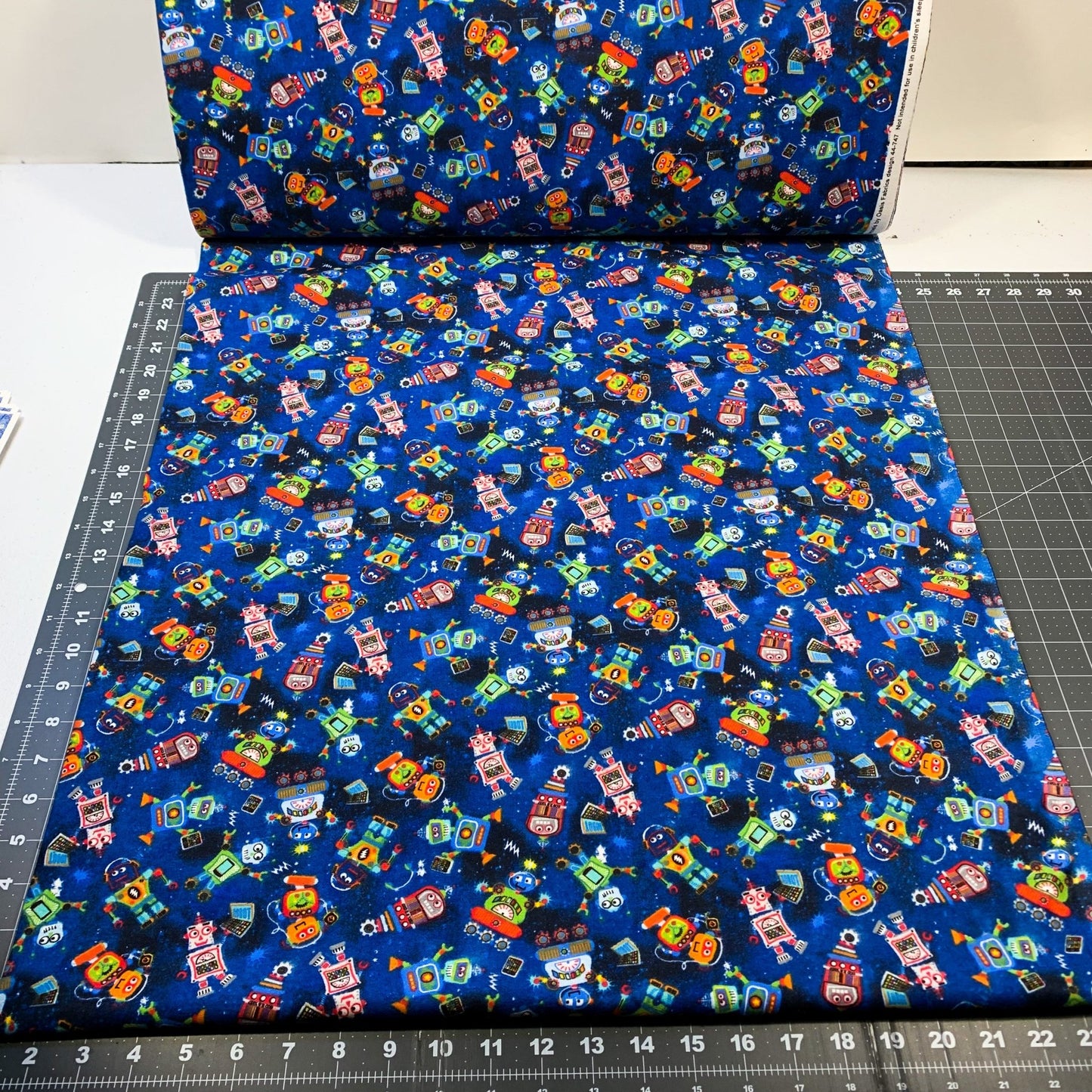 Lil Blue Robots Cotton FLANNEL Fabric 7471 Cute Robot fabric - Mary Jo Fabrics