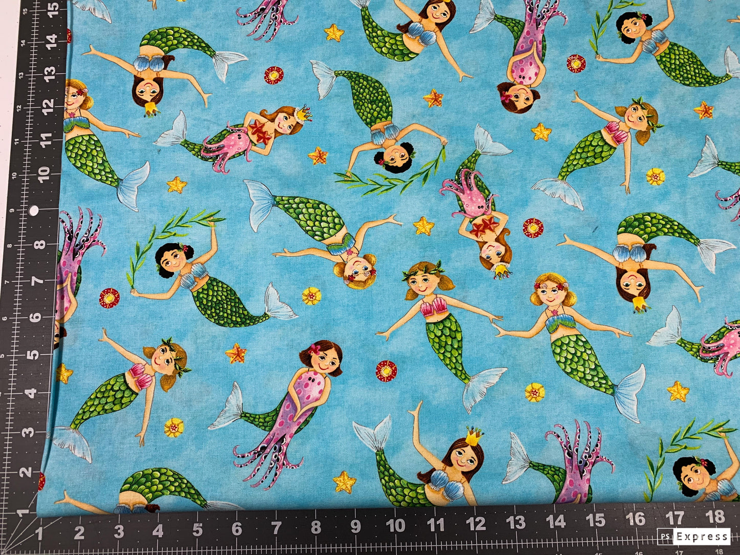 Cute Mermaid fabric 17003 Mermaids playing in the ocean fabric