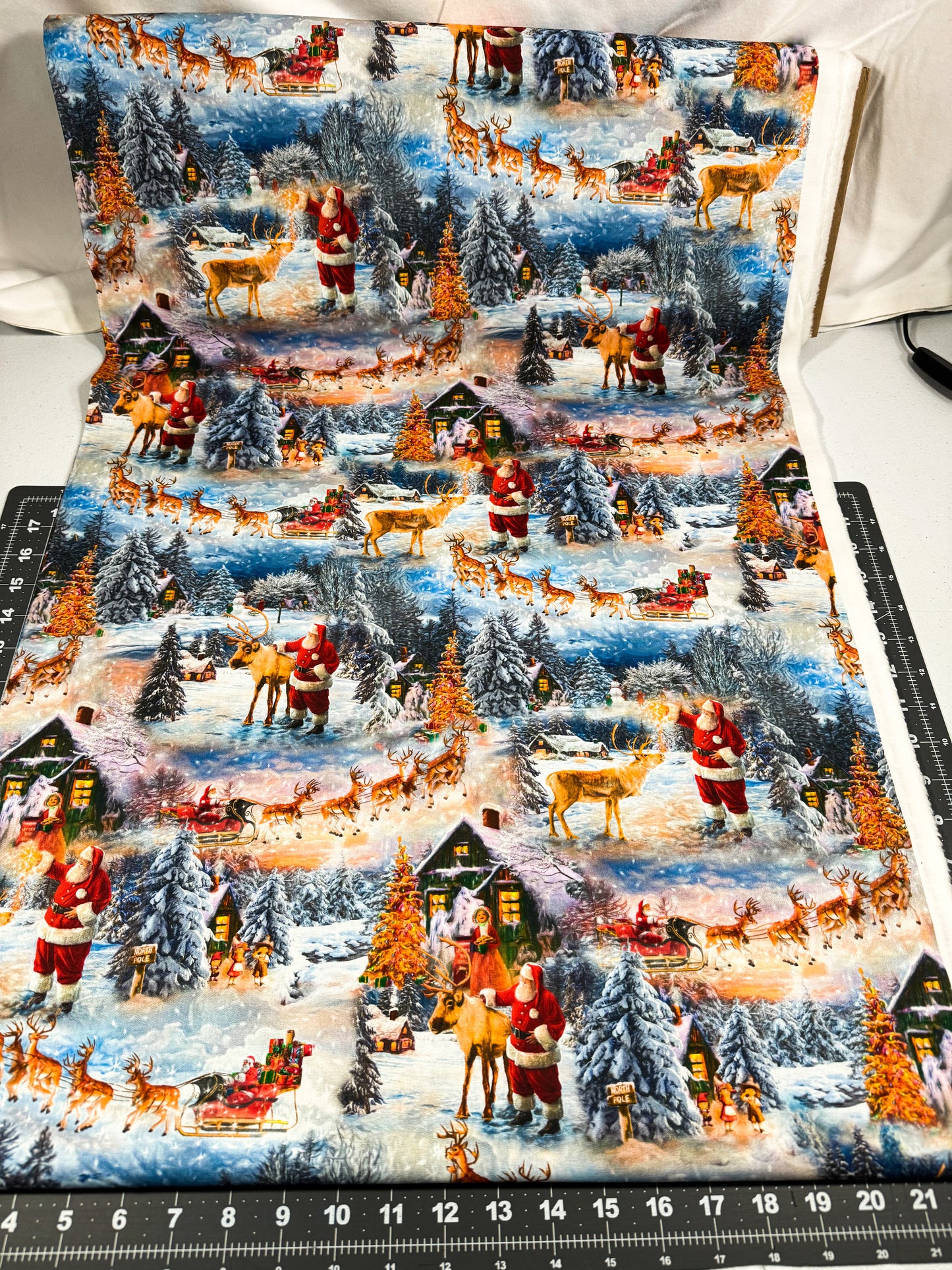 Snow White Christmas village Santa Claus fabric 3372 Santa and friends