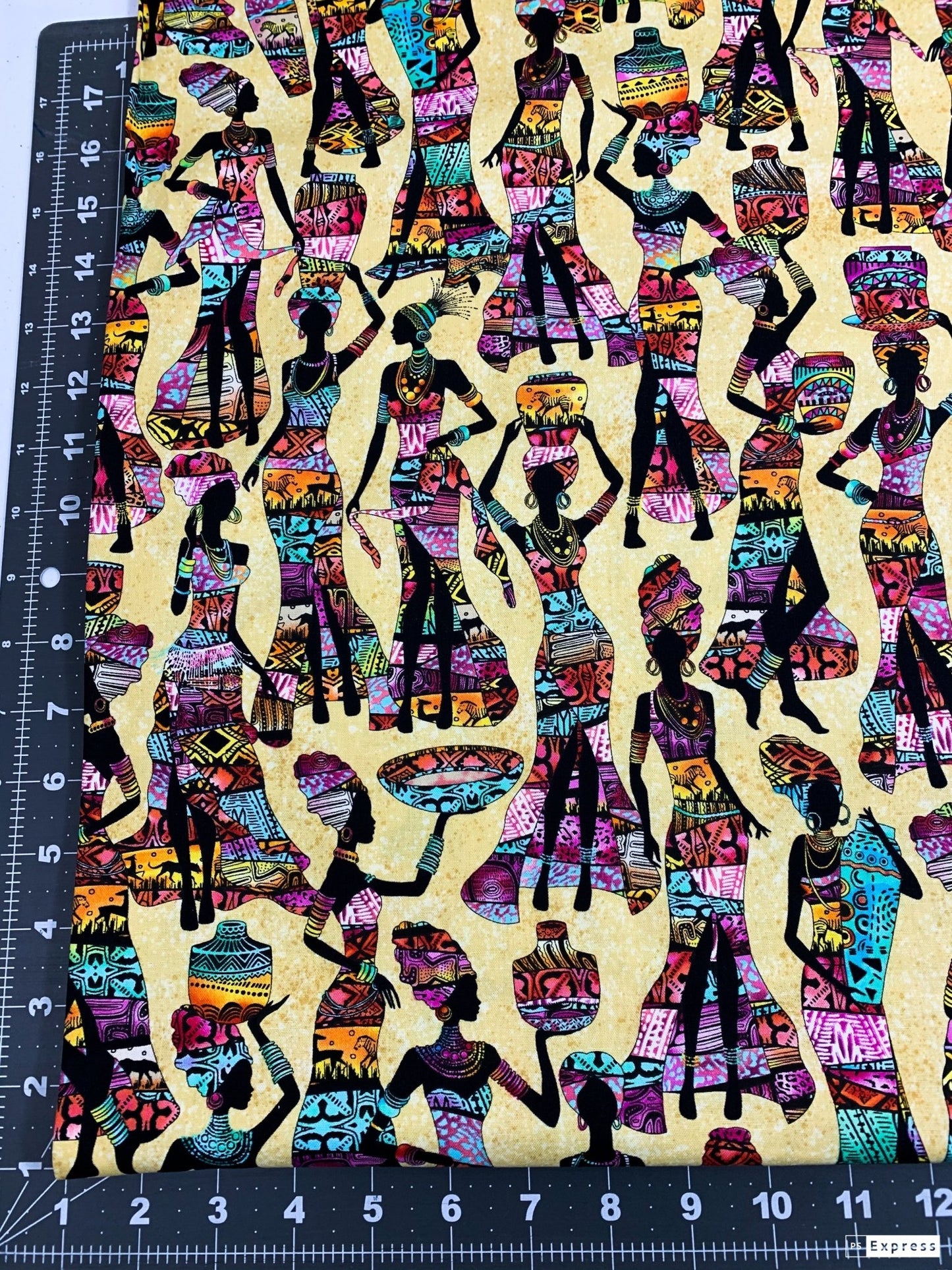 African Women fabric C7420 African ladies - Mary Jo Fabrics