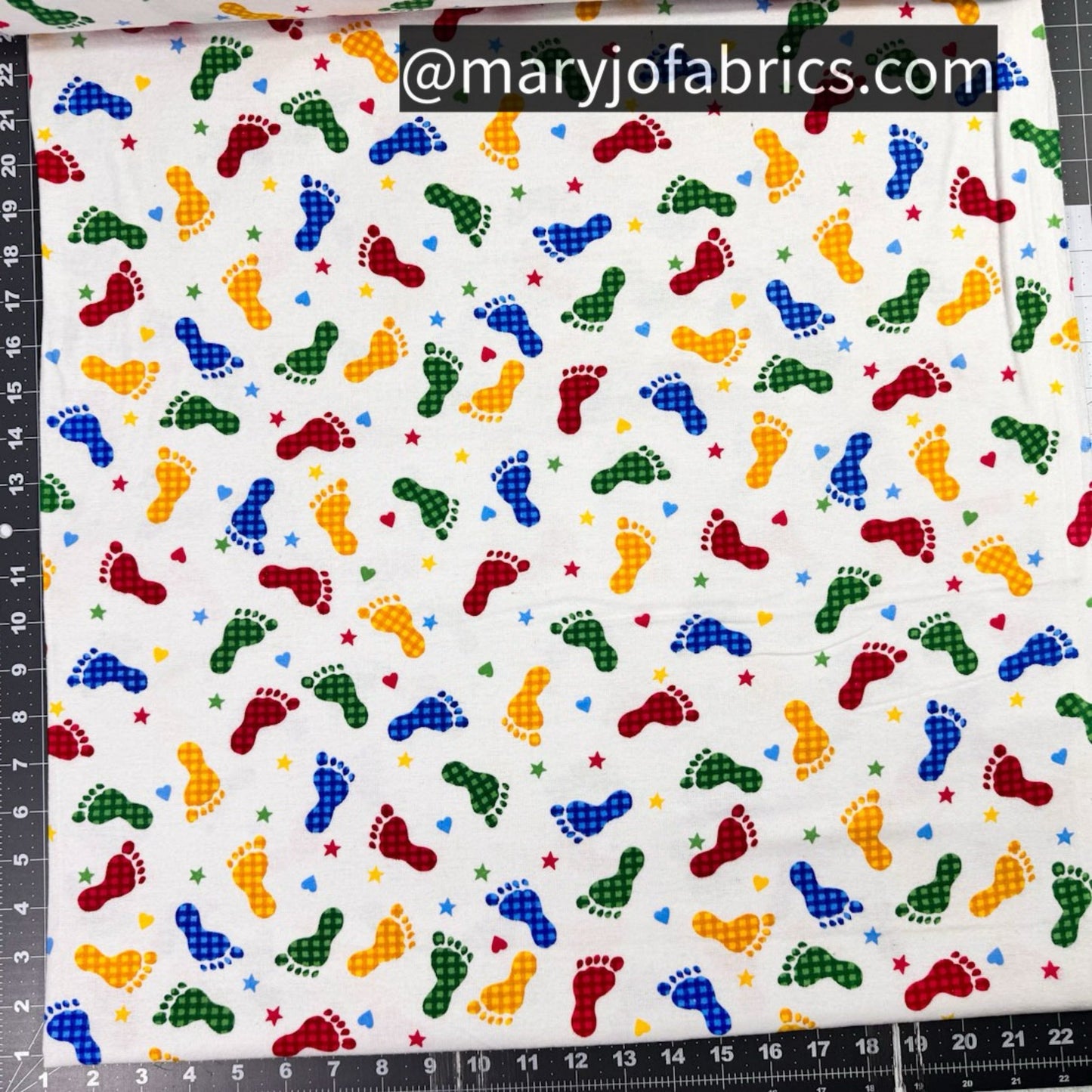 Baby Footprint FLANNEL 9307 - 78 Feet Prints - Mary Jo Fabrics