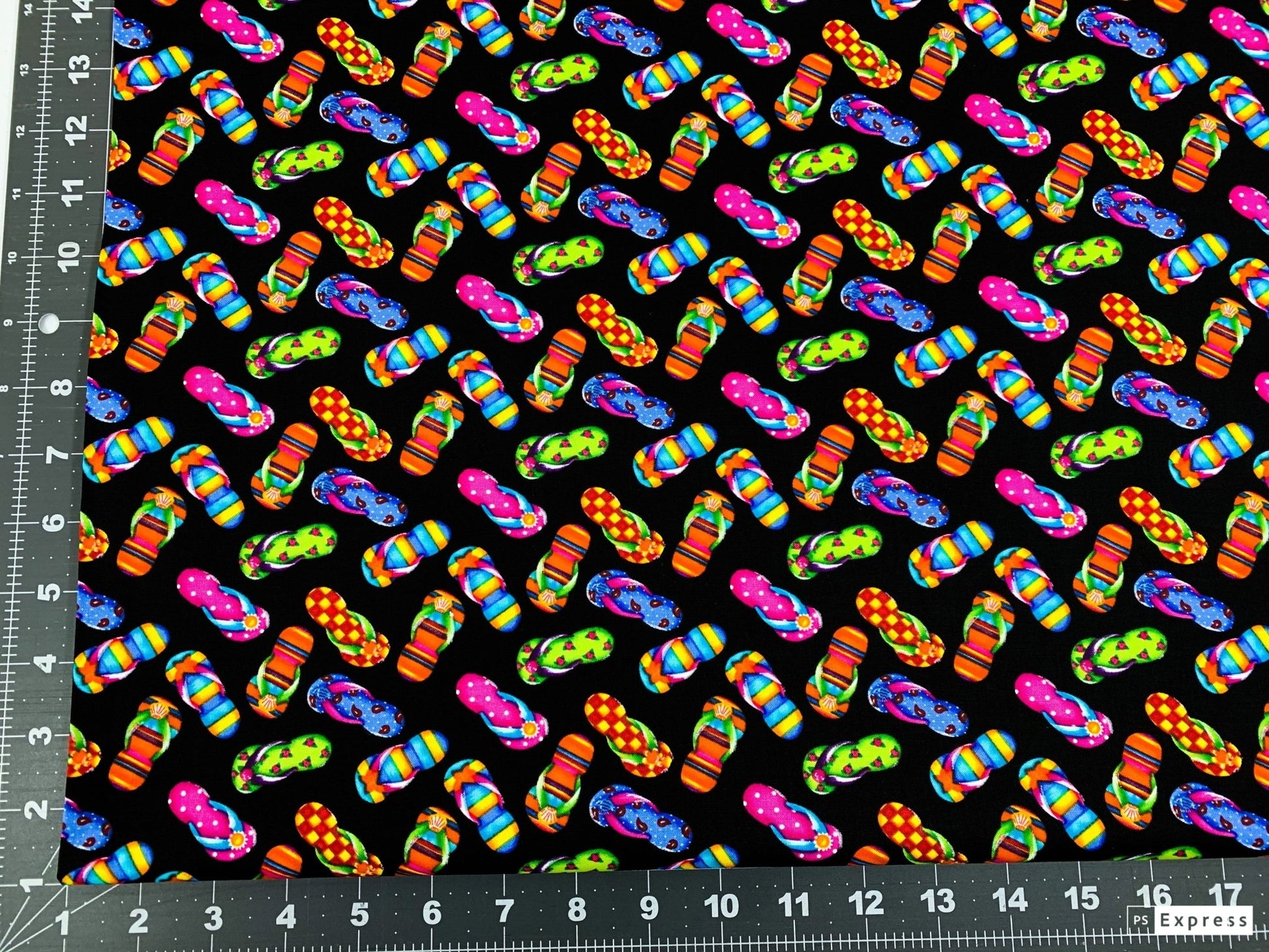 Beach flip flops fabric C2495 Beach cotton fabric - Mary Jo Fabrics