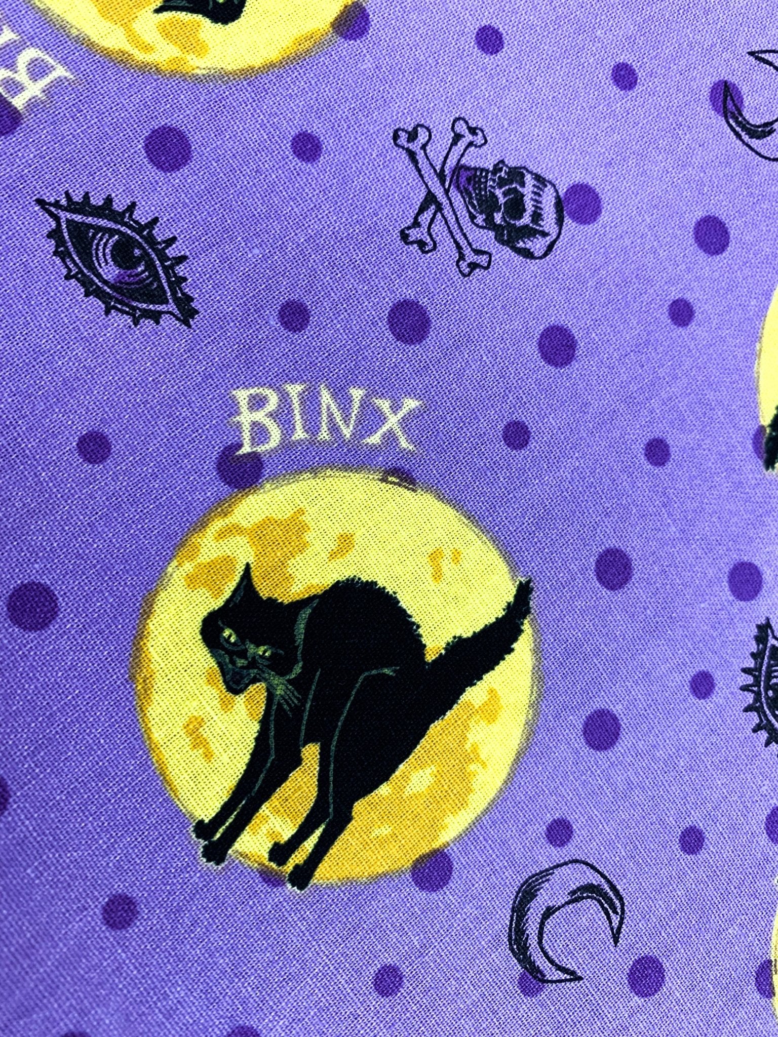 Binx black cat fabric Hocus Pocus fabric - Mary Jo Fabrics