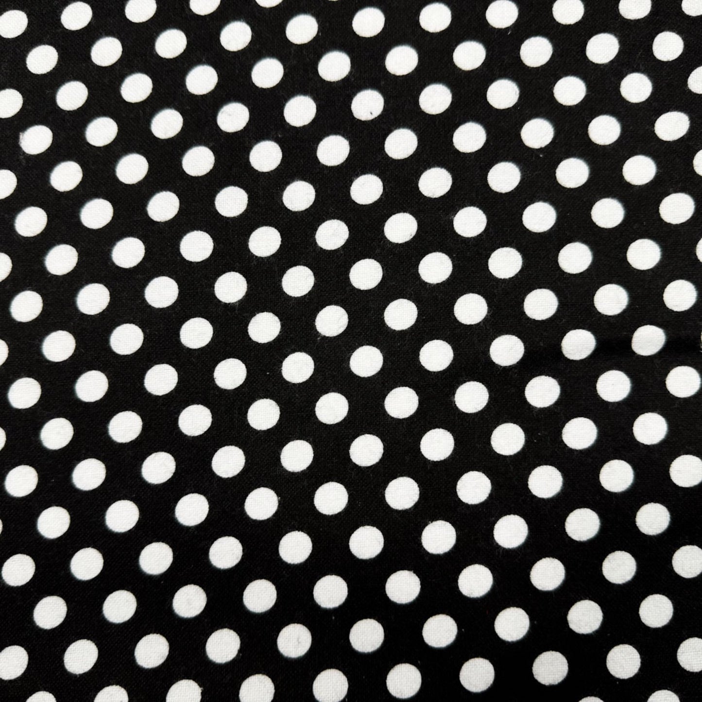 Black and White Polka Dot Cotton Flannel 44 - 6355 Dots Flannel - Mary Jo Fabrics