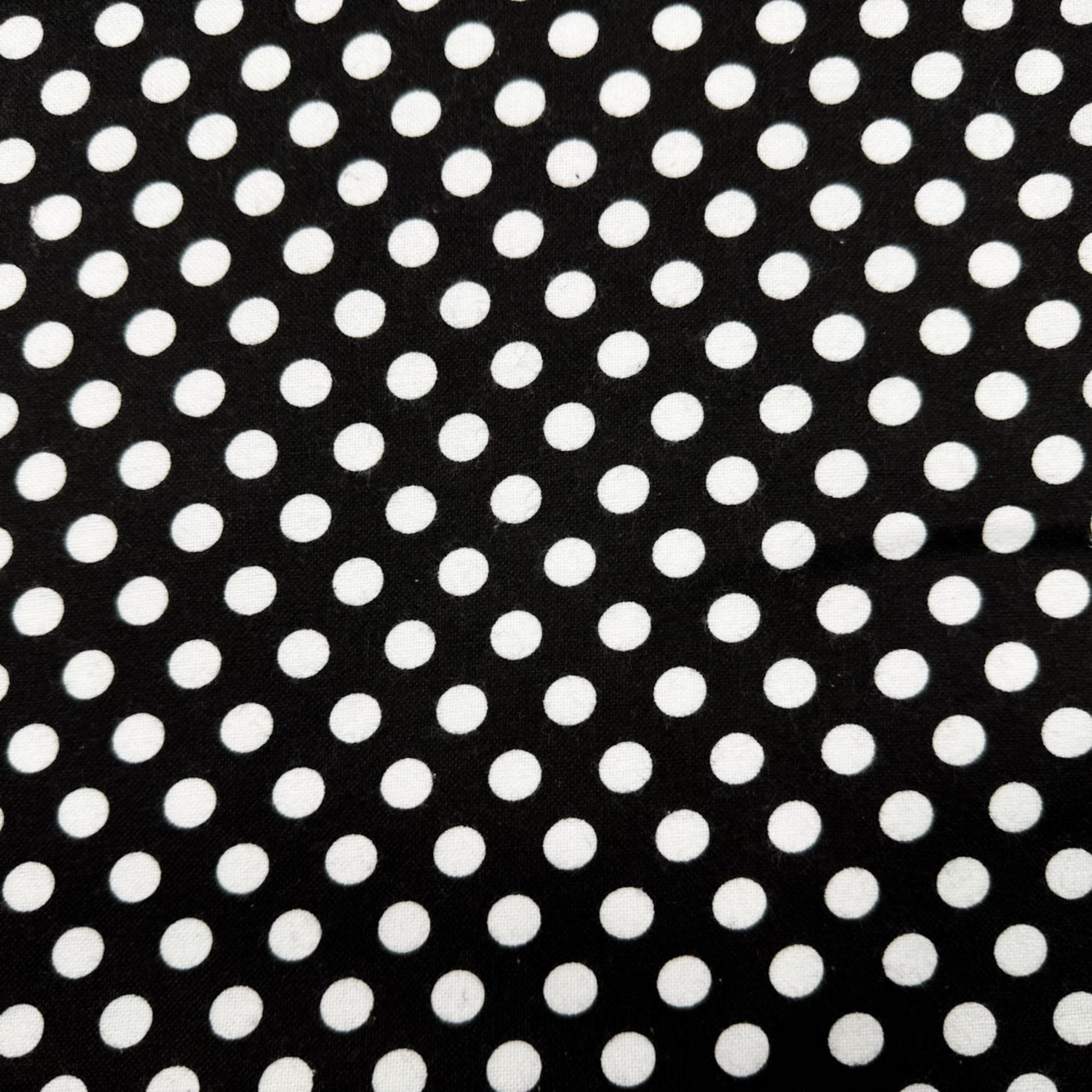 Black and White Polka Dot Cotton Flannel 44 - 6355 Dots Flannel - Mary Jo Fabrics