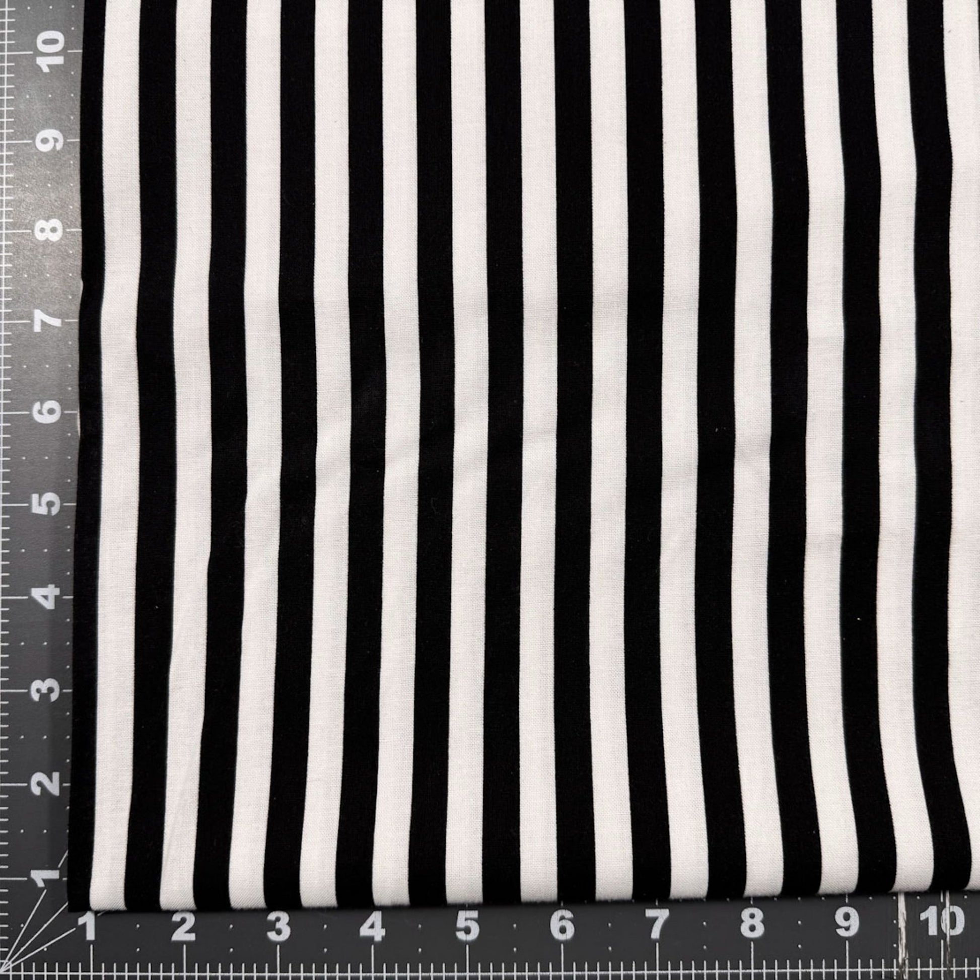 Black and White Striped fabric C8832 Piano 1/3 inch width - Mary Jo Fabrics