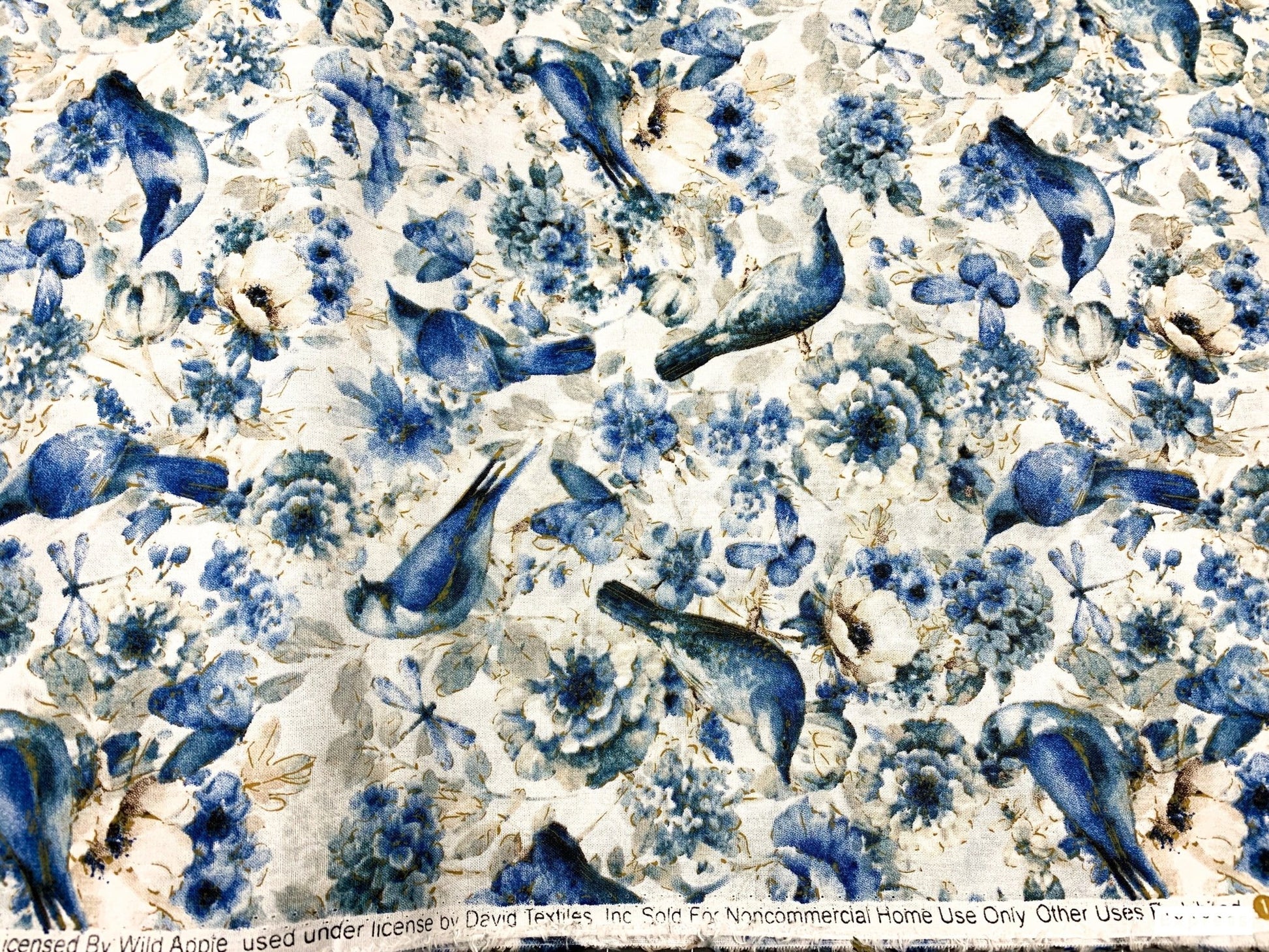 Blue birds cotton fabric LA - 0002 - 7C Blue Bird floral fabric - Mary Jo Fabrics