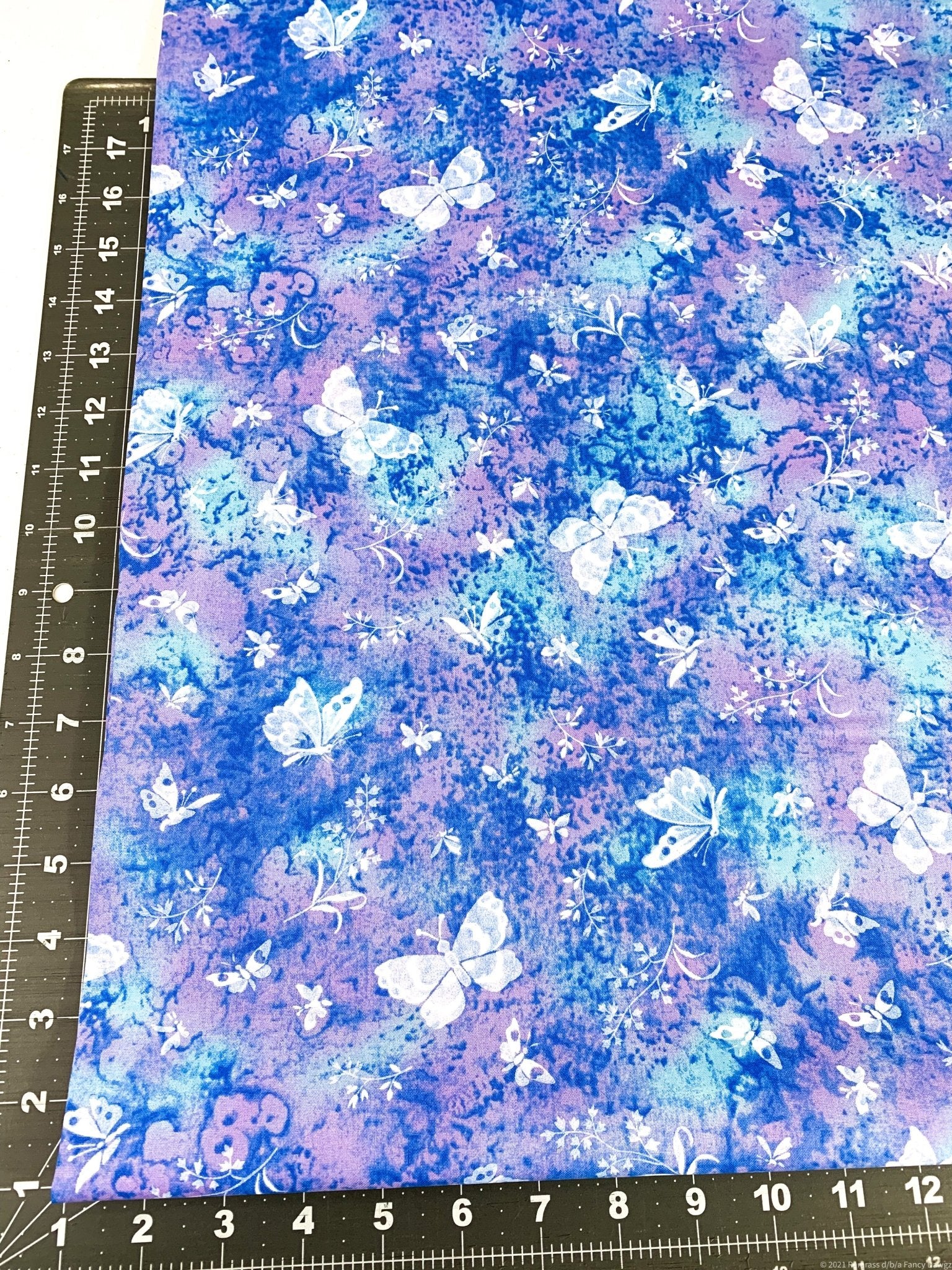 Blue Butterflies fabric 4033 White Butterfly - Mary Jo Fabrics