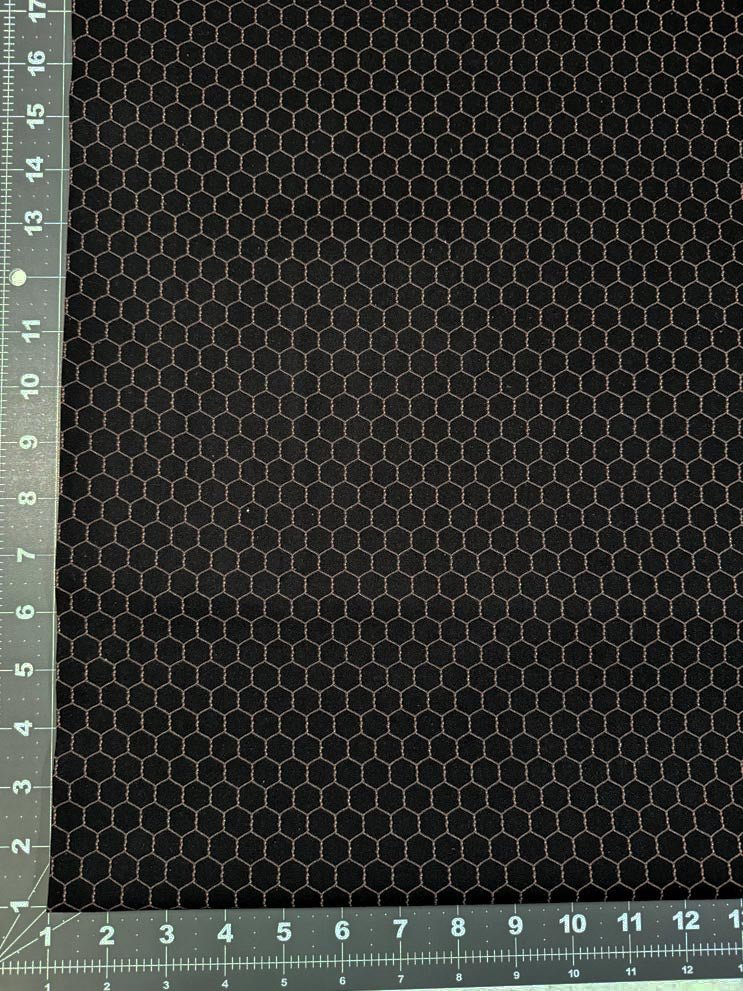 Chicken wire fabric CD2745 Black Chicken Wire Fence - Mary Jo Fabrics