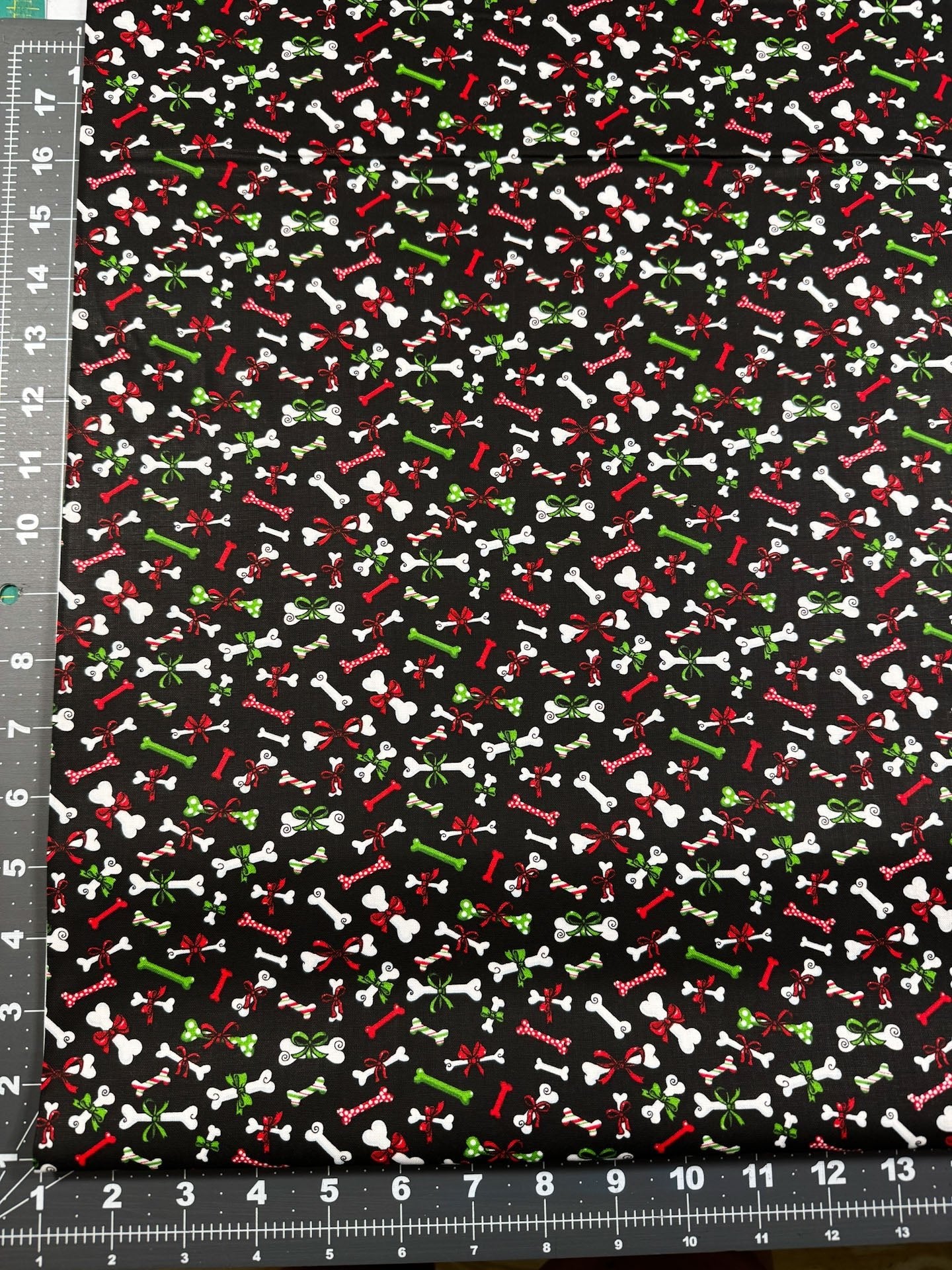 Christmas dog bone fabric dog bones cotton fabric - Mary Jo Fabrics