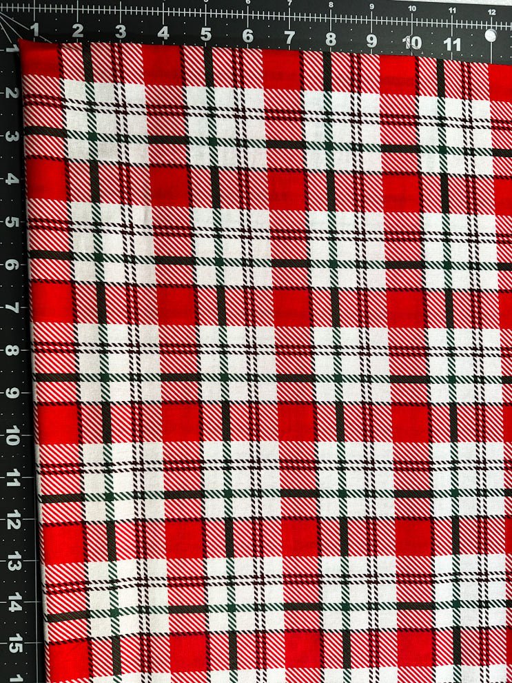 Christmas Plaid DX - 2373 - 0C - 1 White red Green Atwood plaid fabric - Mary Jo Fabrics