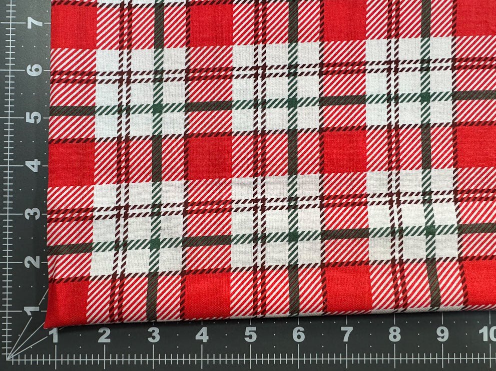 Christmas Plaid DX - 2373 - 0C - 1 White red Green Atwood plaid fabric - Mary Jo Fabrics