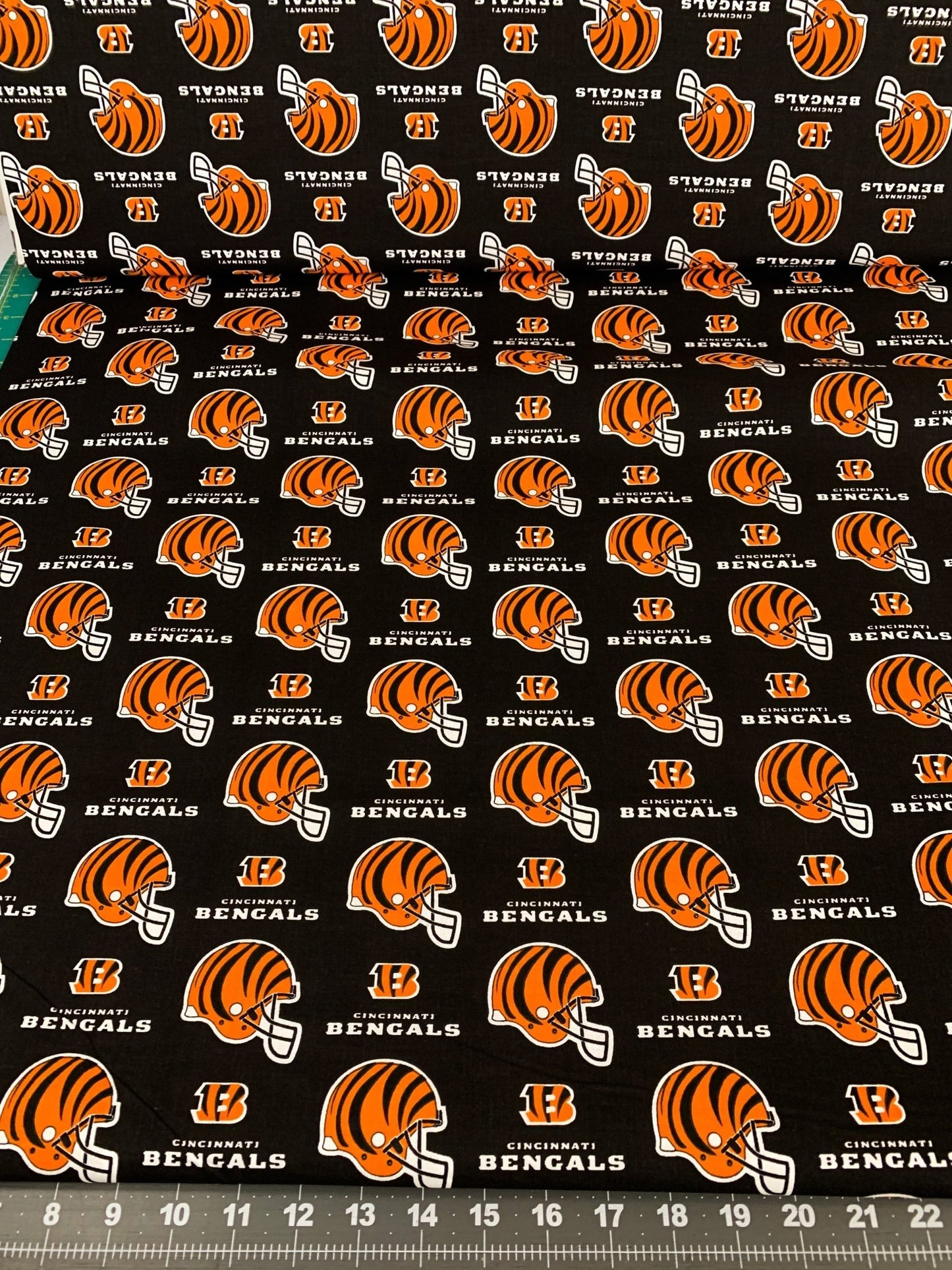 Cincinnati Bengals fabric 6229 D NFL Cotton fabric - Mary Jo Fabrics