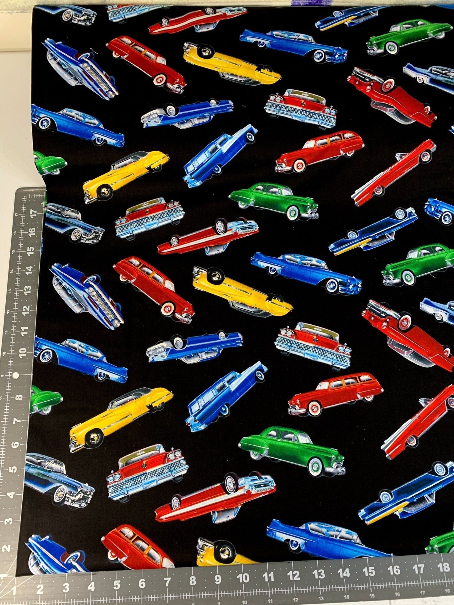 Classic car fabric 7983 cars cotton fabric - Mary Jo Fabrics