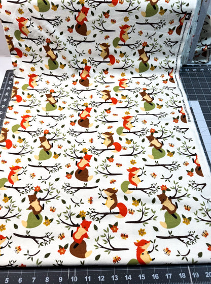 Climbing Foxes FLANNEL DX2625 Cream Fox Flannel - Mary Jo Fabrics