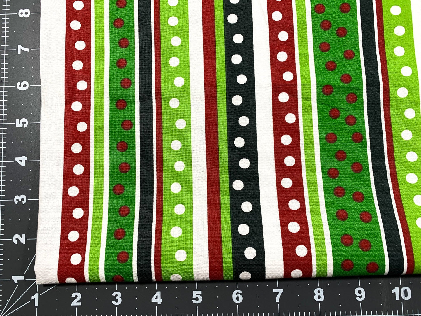 Crazy Fun Christmas cotton fabric Polka dot fabric - Mary Jo Fabrics