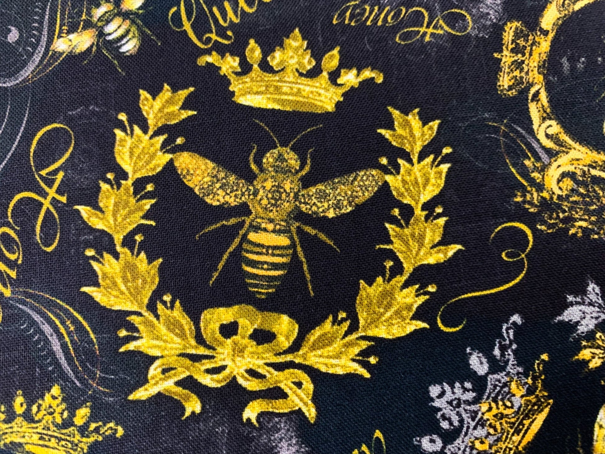 Crest Fancy Queen Bee fabric CD1355 Bumble bee fabric floral fabric - Mary Jo Fabrics