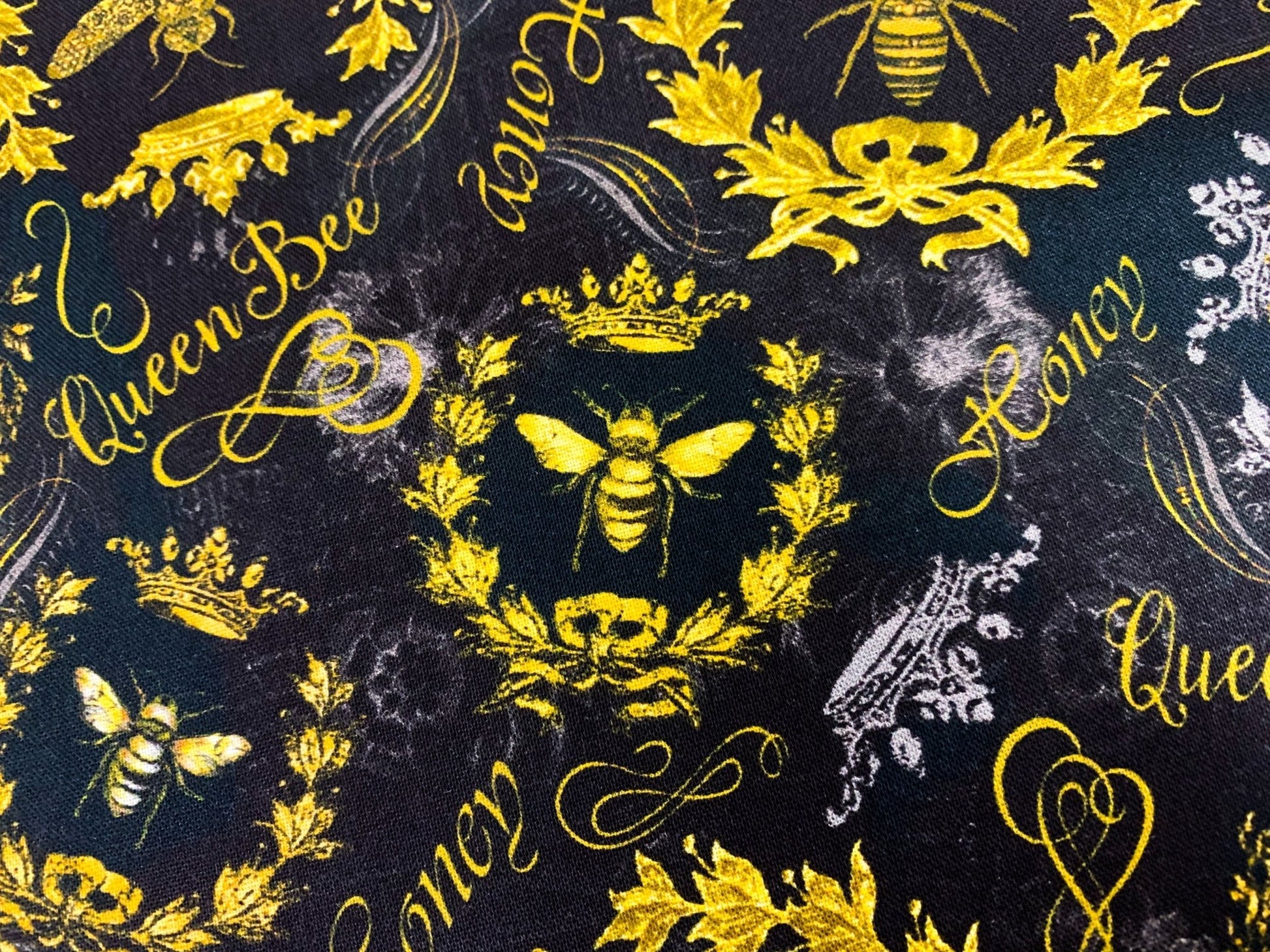 Crest Fancy Queen Bee fabric CD1355 Bumble bee fabric floral fabric - Mary Jo Fabrics