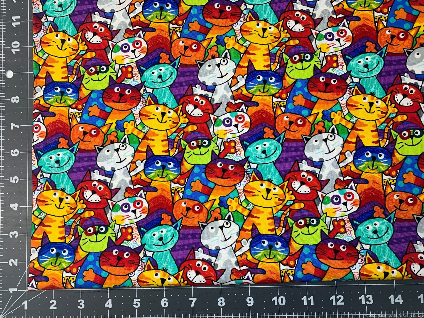 Cute Stacked Cats fabric C6341 cat cotton fabric - Mary Jo Fabrics