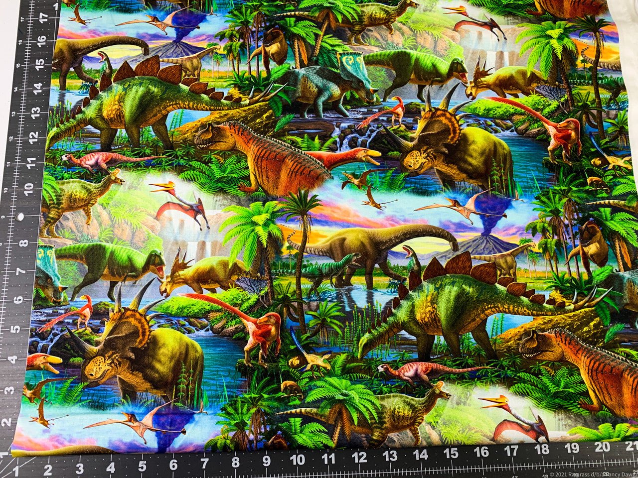 Dinosaur fabric 3262 Dino world dinosaurs cotton fabric - Mary Jo Fabrics