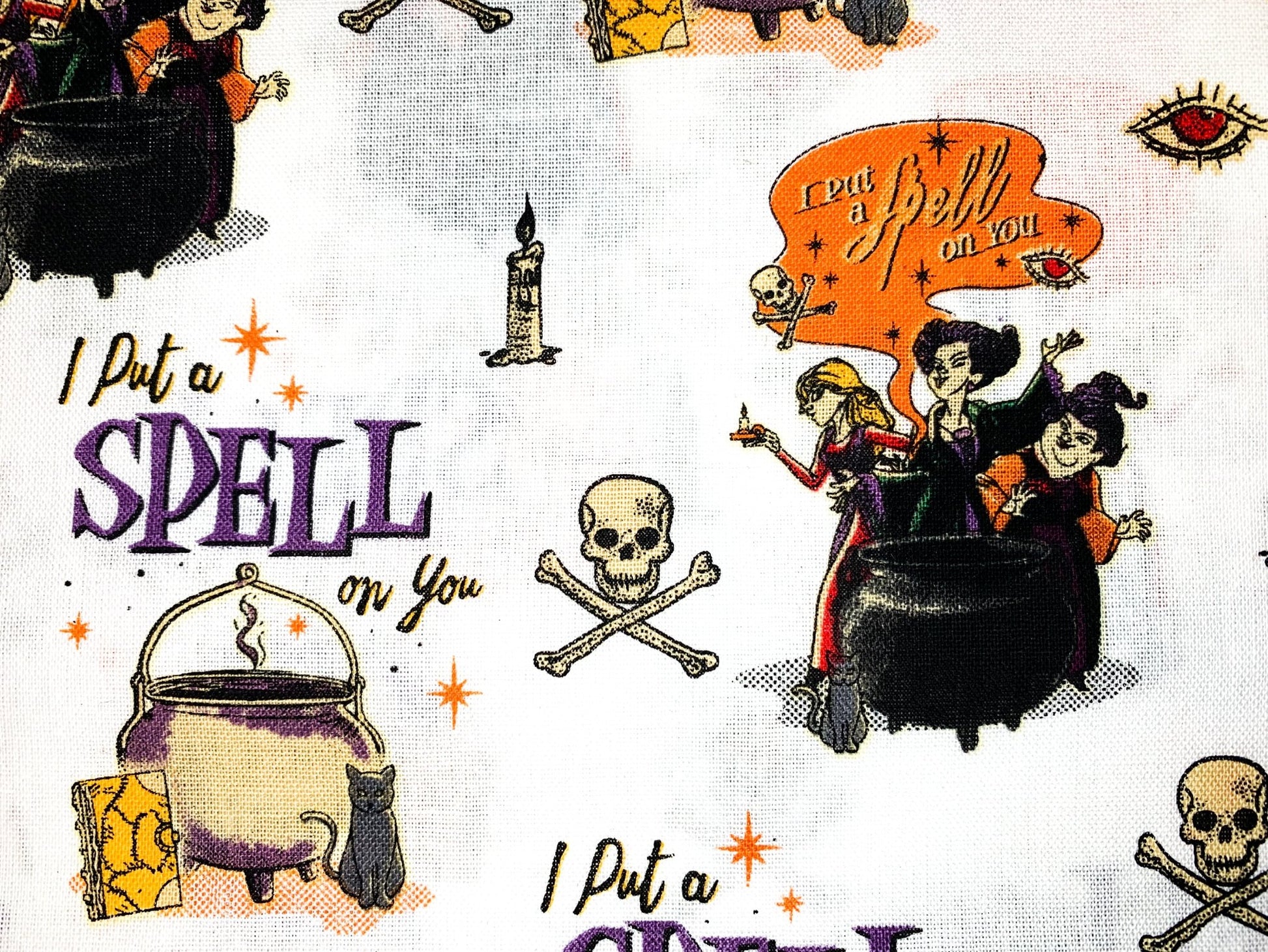 Disney Hocus Pocus fabric I put a spell on you - Mary Jo Fabrics