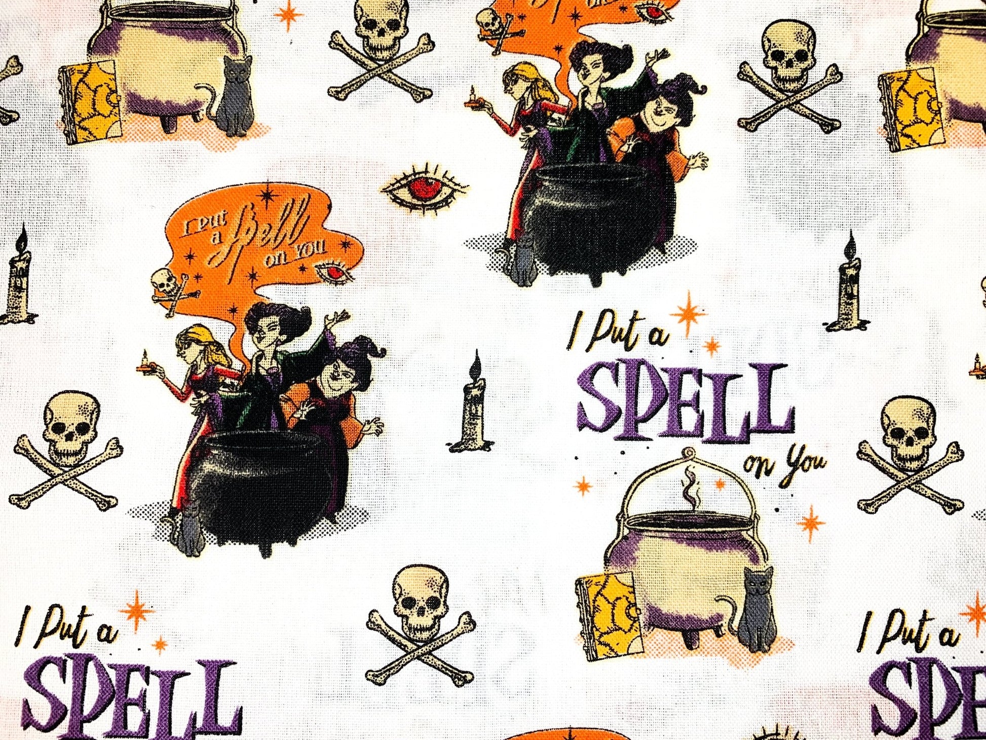 Disney Hocus Pocus fabric I put a spell on you - Mary Jo Fabrics