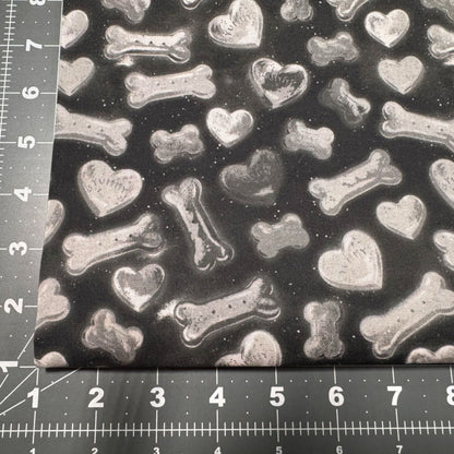 Dog Treats on Black 7493 Hearts and Bones fabric - Mary Jo Fabrics