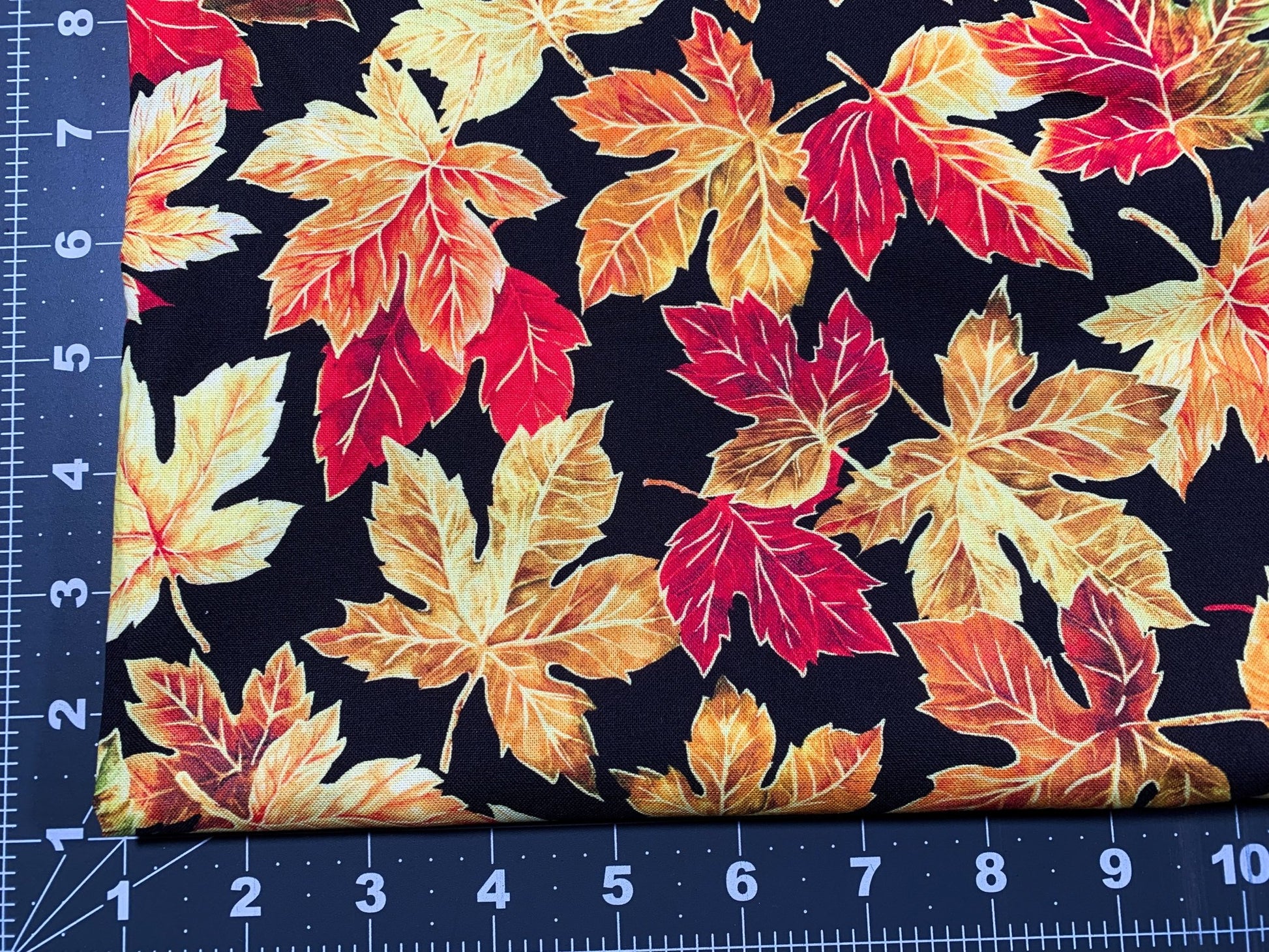 Fall Leaves Cotton fabric 594281 orange leaf fabric - Mary Jo Fabrics