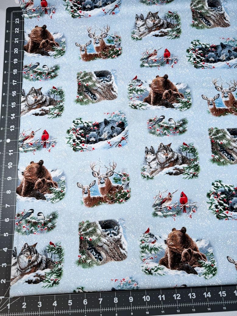 Forest Animals fabric 9813 snow winter companions - Mary Jo Fabrics