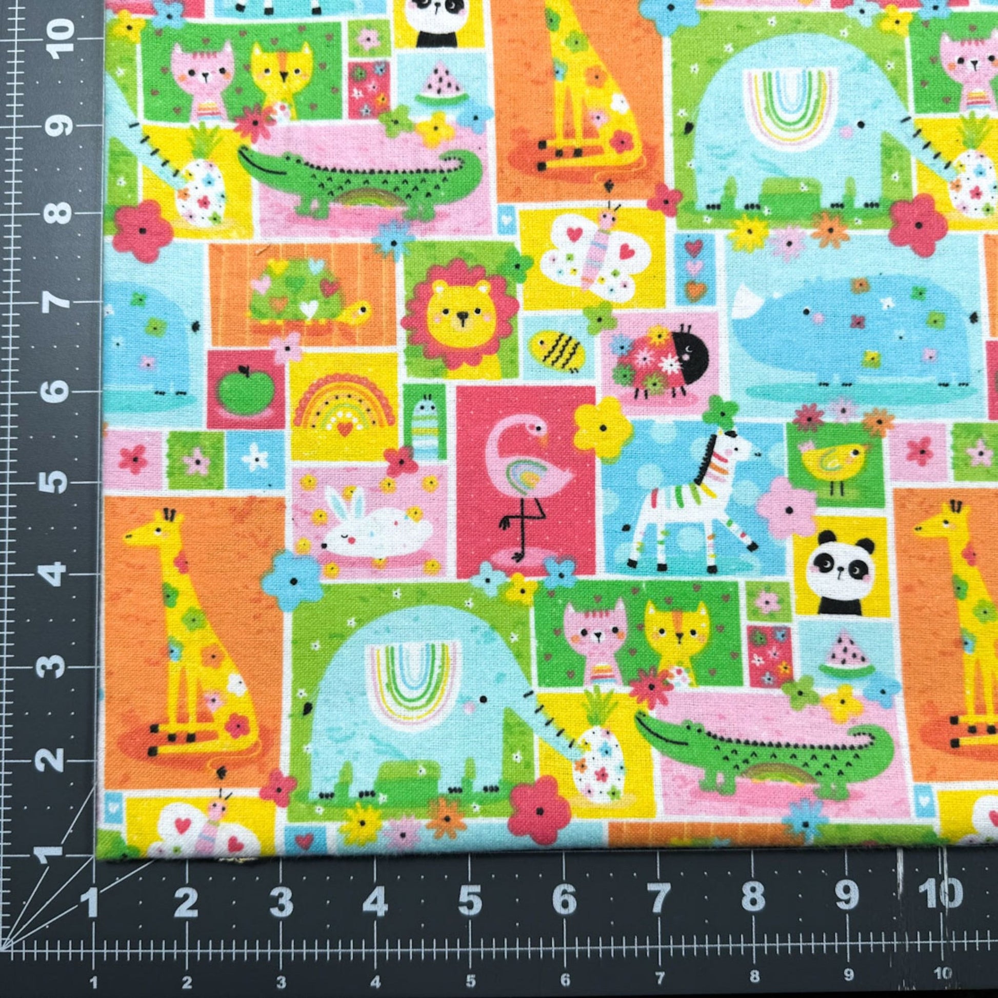 Fun Block Animal FLANNEL 44 - 7971 Animal Patch - Mary Jo Fabrics