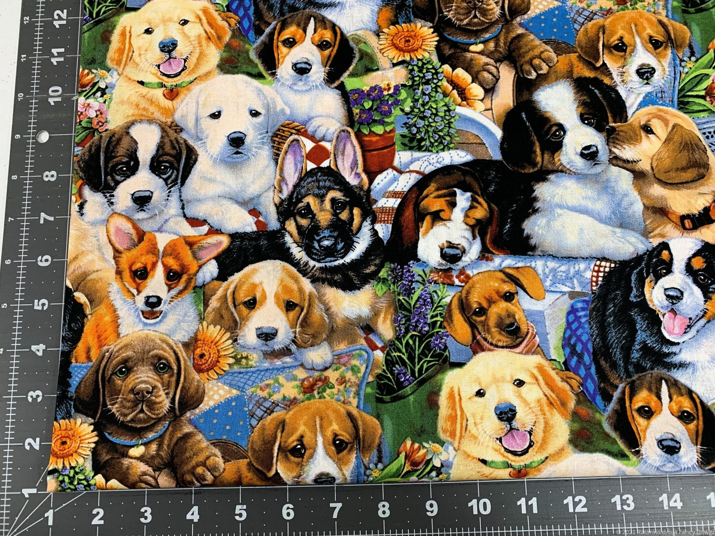 Garden puppies fabric 3167 puppy dog cotton fabric - Mary Jo Fabrics