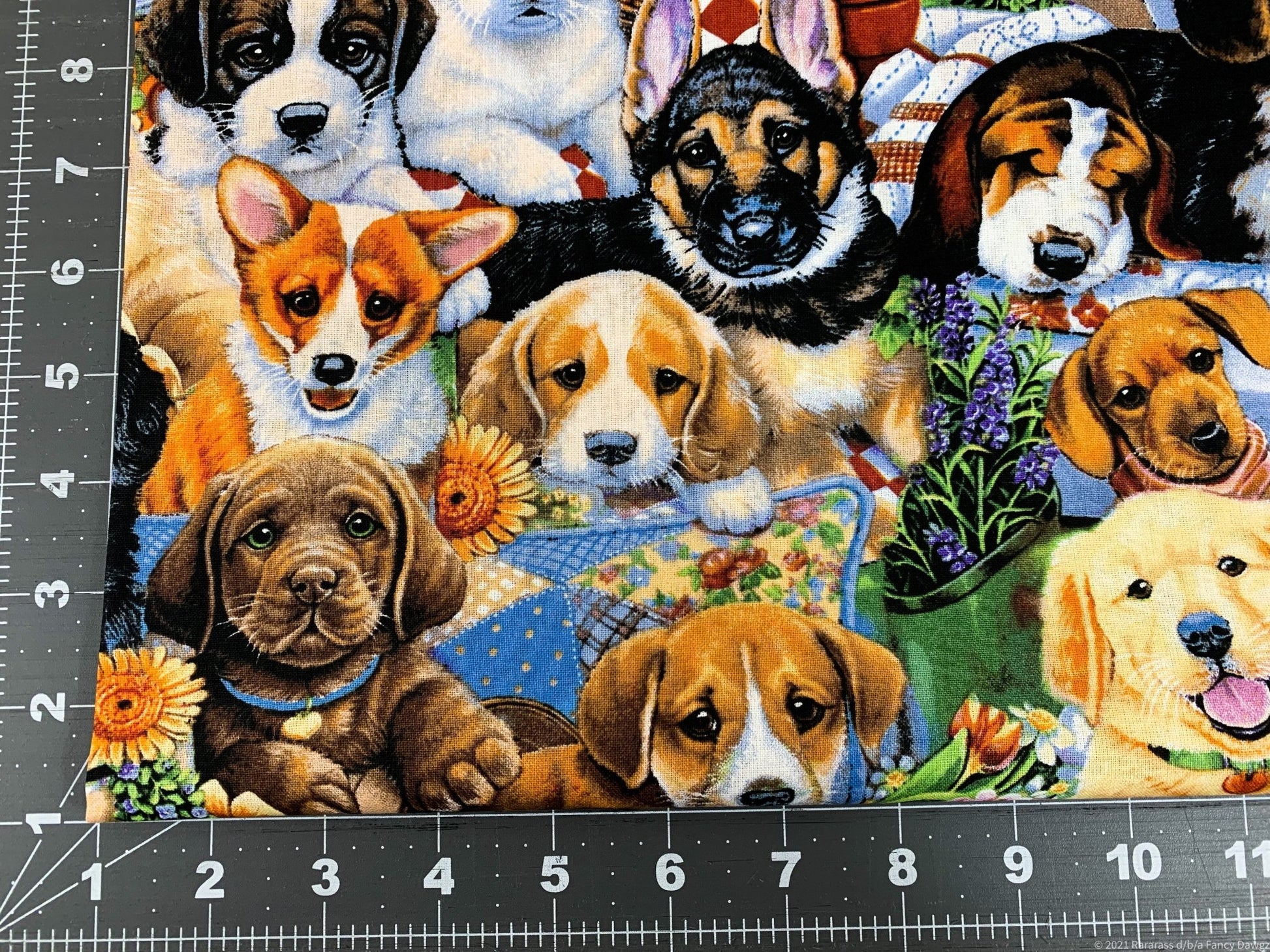 Garden puppies fabric 3167 puppy dog cotton fabric - Mary Jo Fabrics