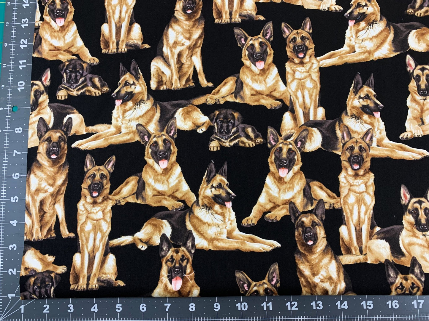 German Shepherd dog fabric C7364 German Shepherd cotton fabric - Mary Jo Fabrics