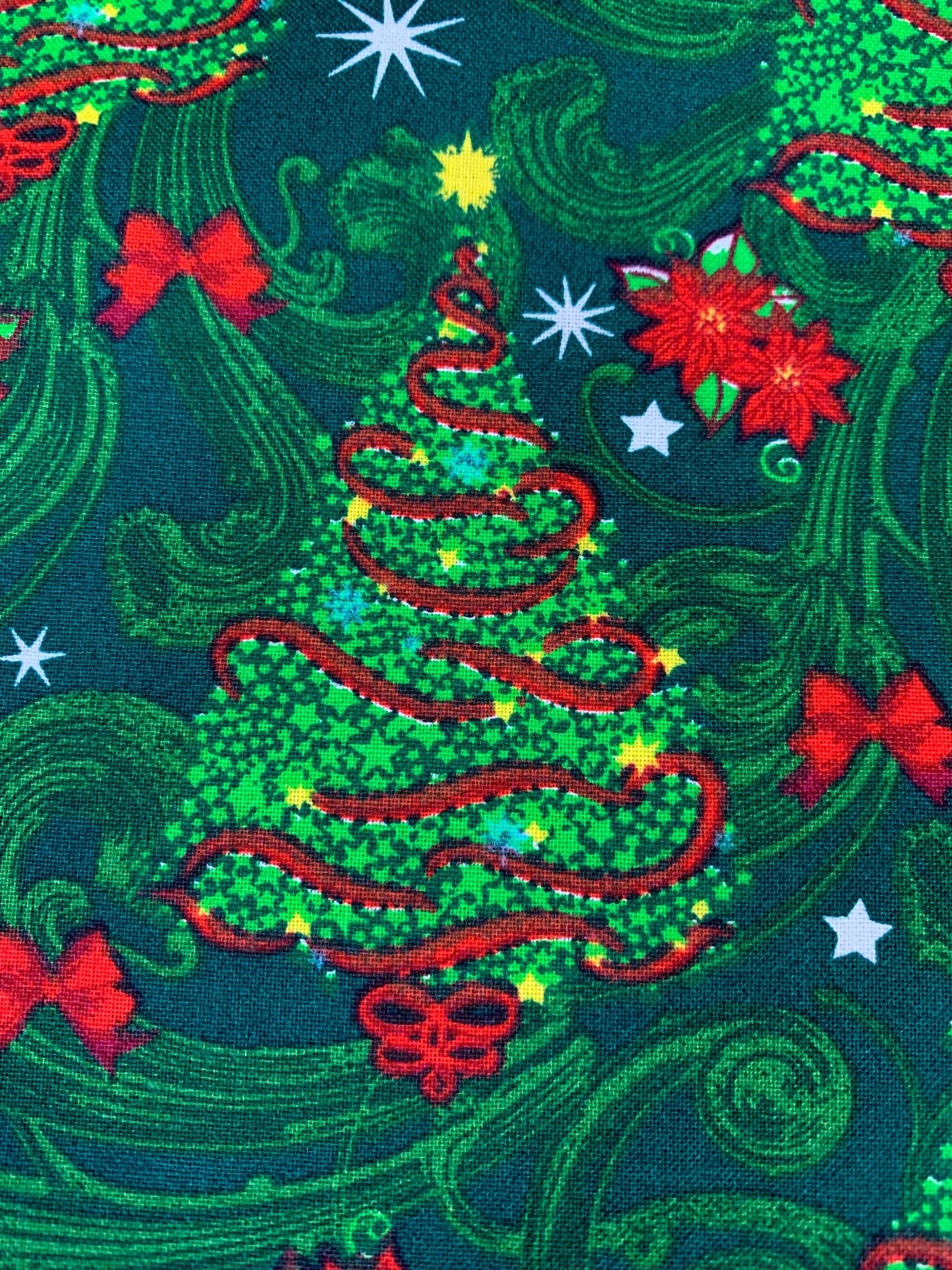 Green Christmas Tree fabric Christmas quilting fabric - Mary Jo Fabrics