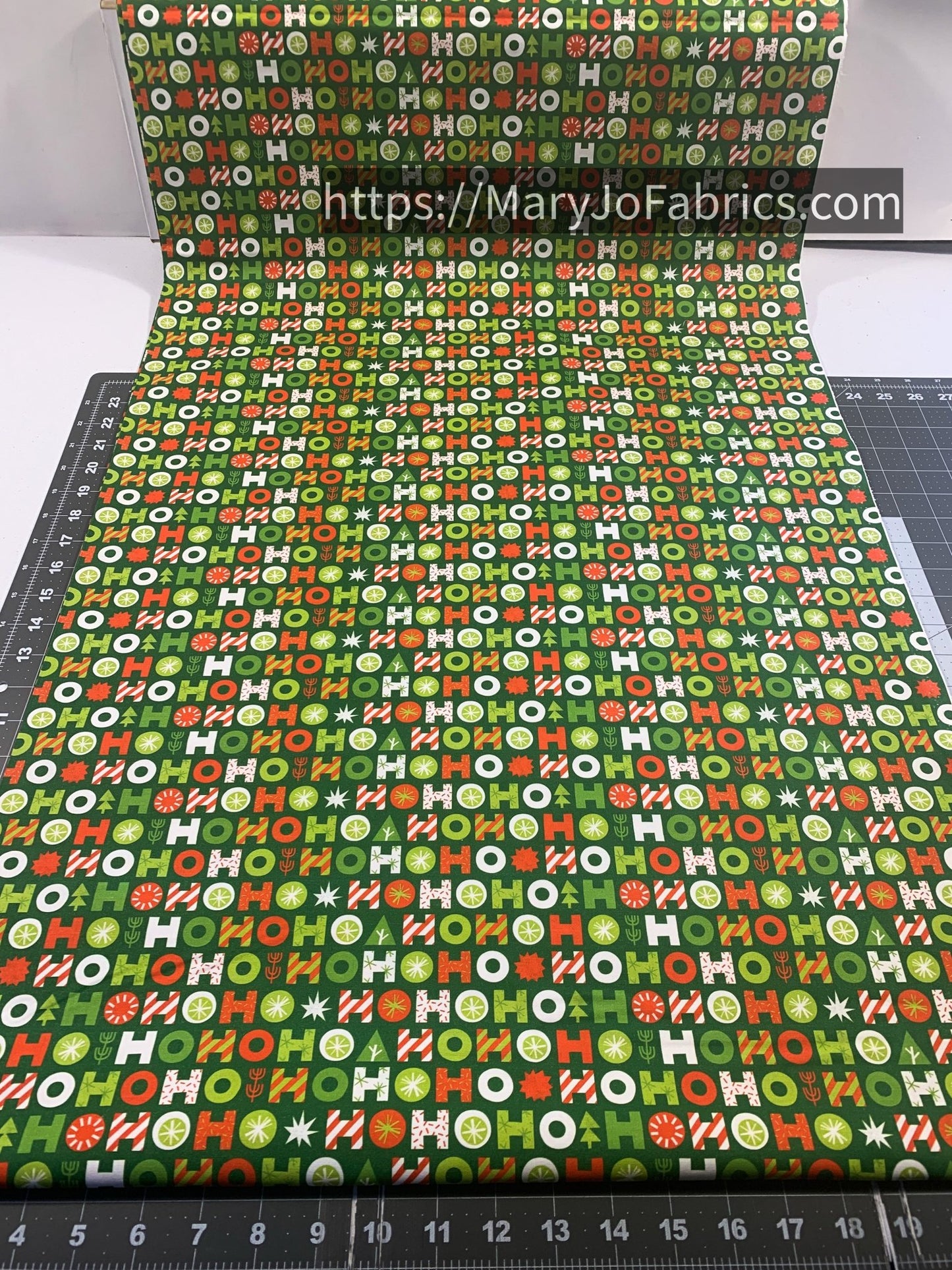 Green Ho Ho Christmas fabric 120 - 24181 Holiday - Mary Jo Fabrics