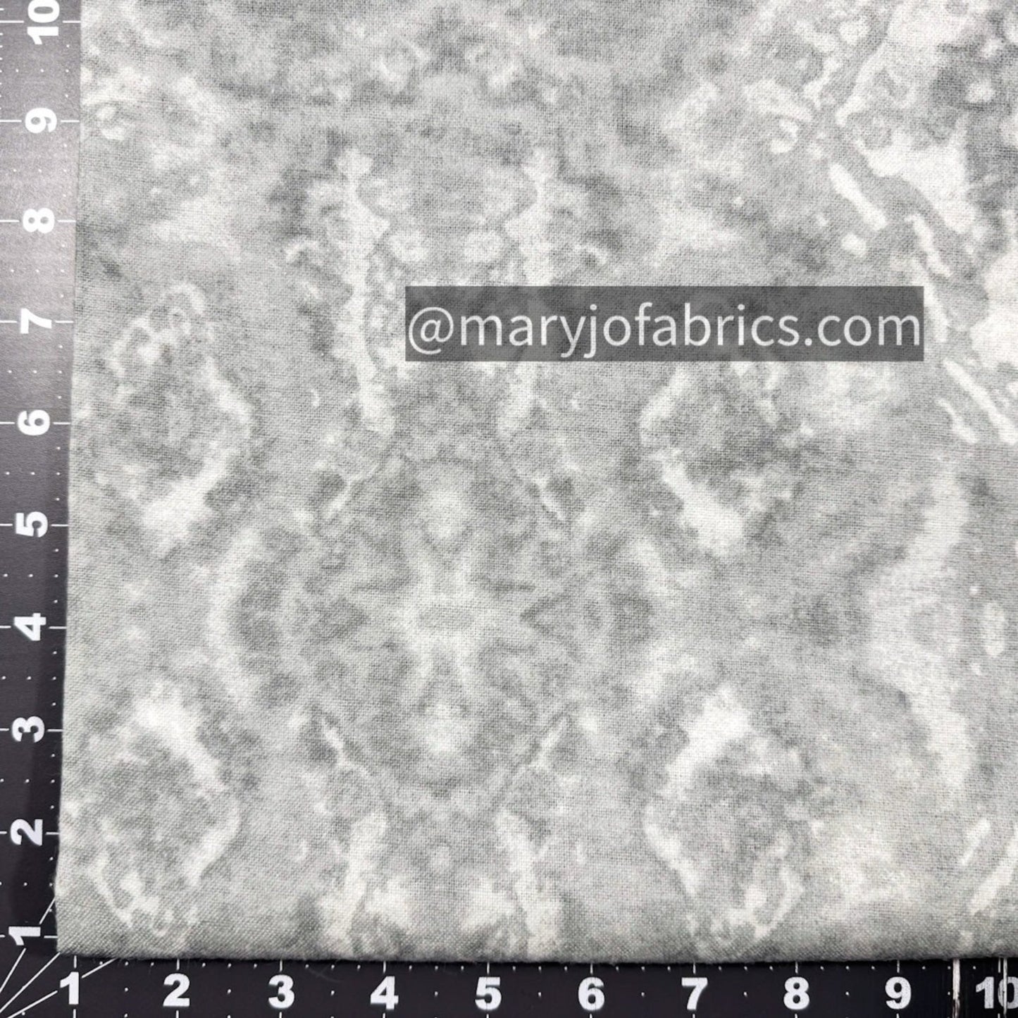 Grey Blender FLANNEL fabric 9419 - 999 Gray FLANNEL - Mary Jo Fabrics