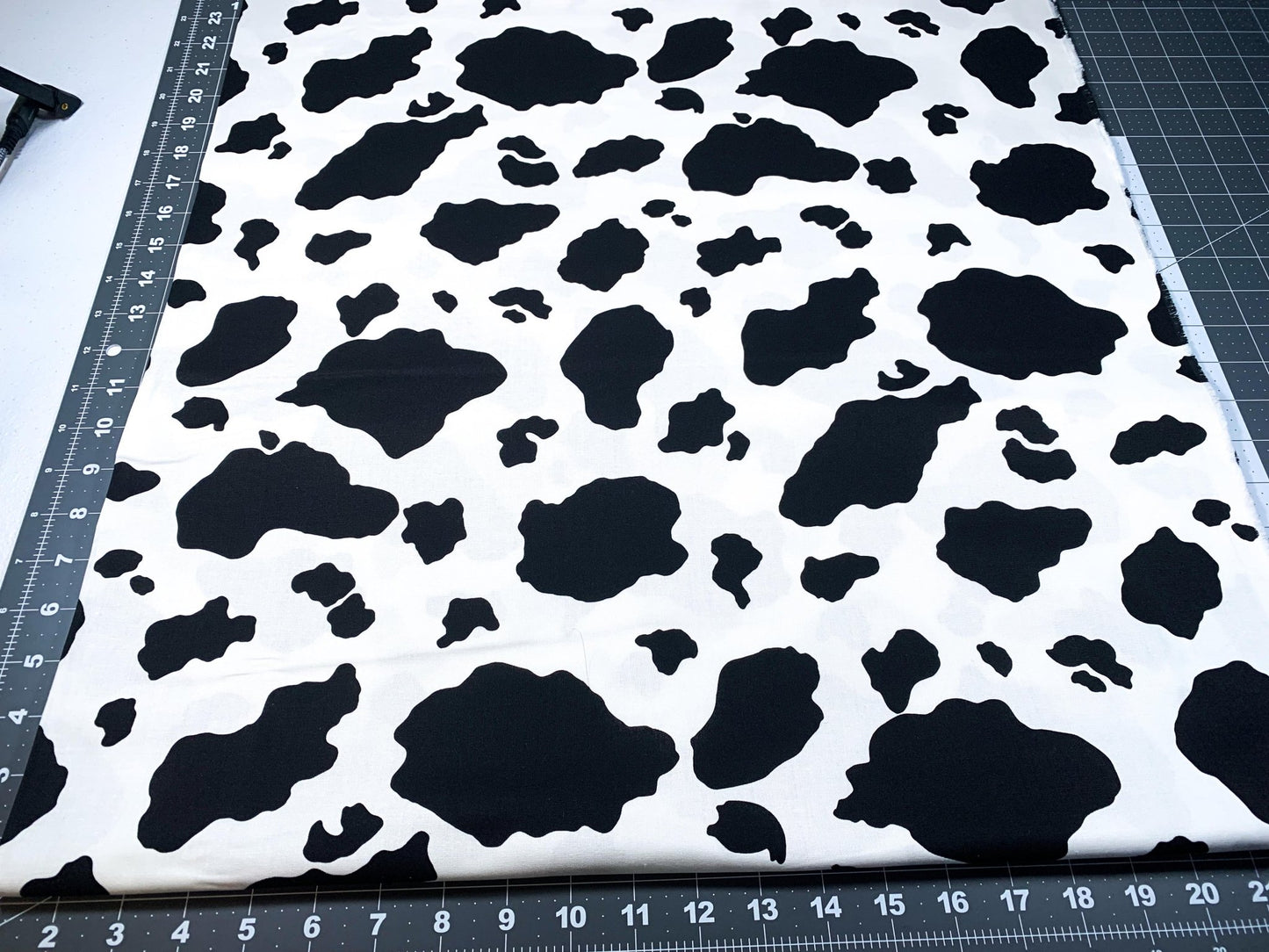 Heart of the Country Cow print fabric 1651 cow cotton fabric - Mary Jo Fabrics