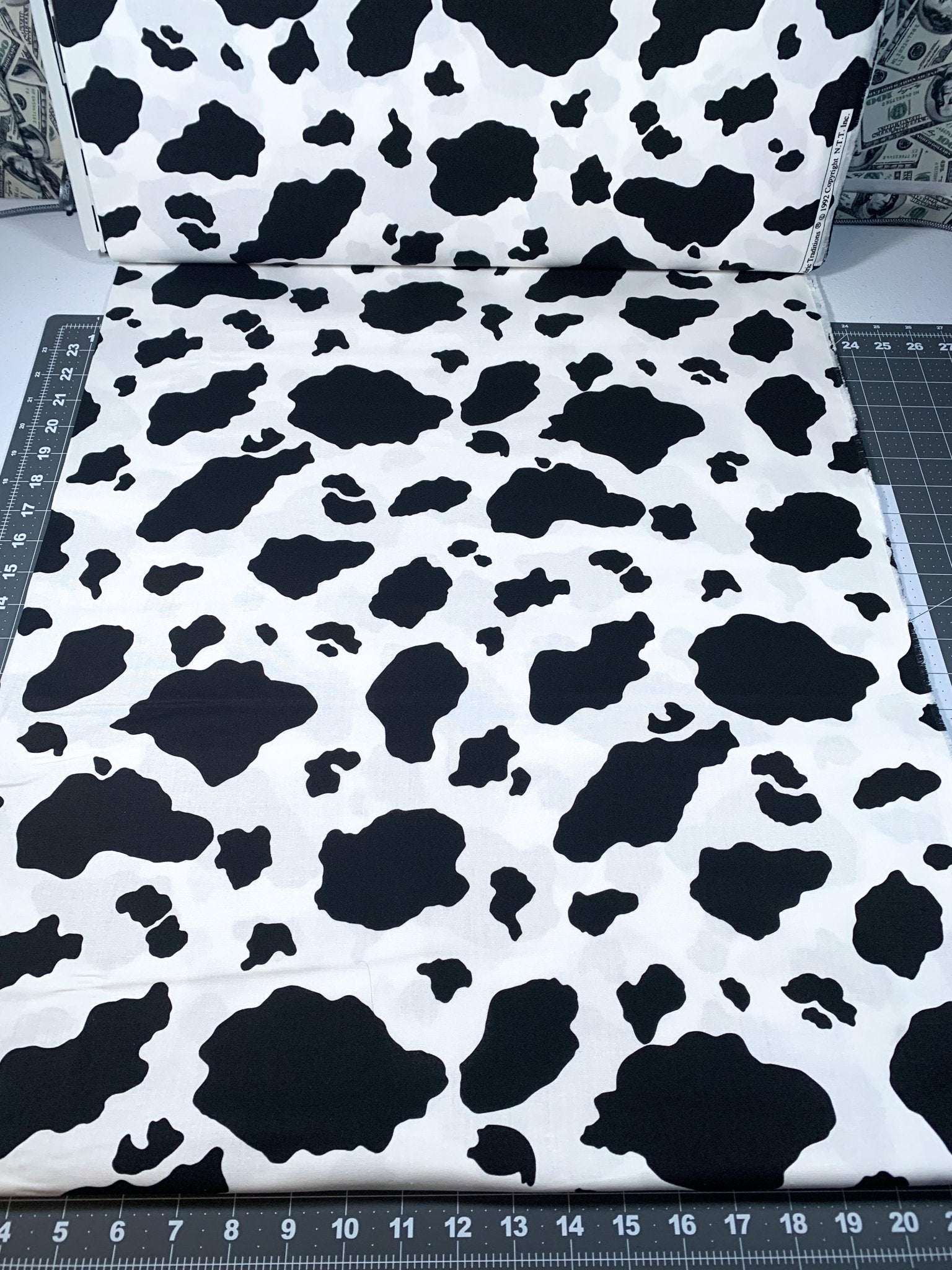 Heart of the Country Cow print fabric 1651 cow cotton fabric - Mary Jo Fabrics