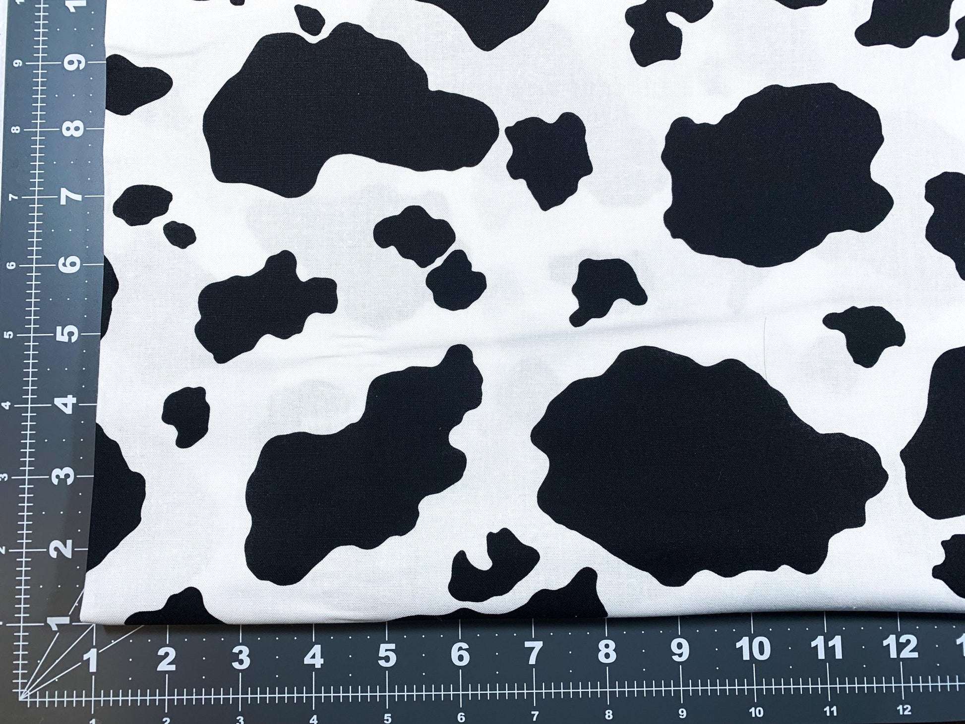 Heart of the Country Cow print fabric 1651 cow cotton fabric - Mary Jo Fabrics