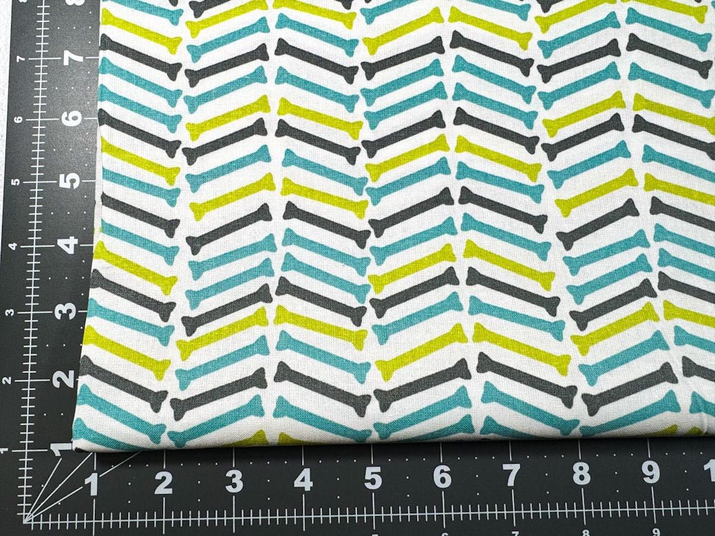 Herringbone dog bone cotton fabric Emma & Mila - Mary Jo Fabrics