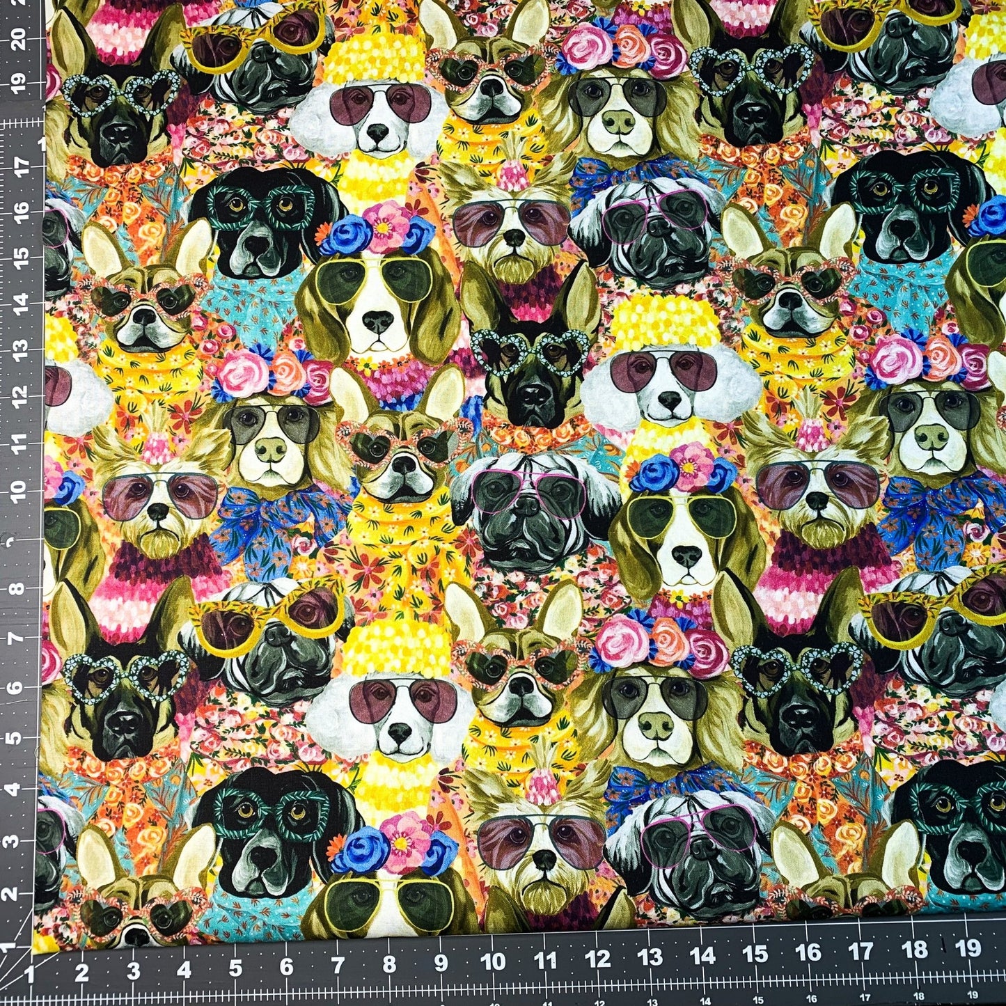 High Fashion Dog Cotton Fabric CD4179 Cute Puppy Dogs - Mary Jo Fabrics