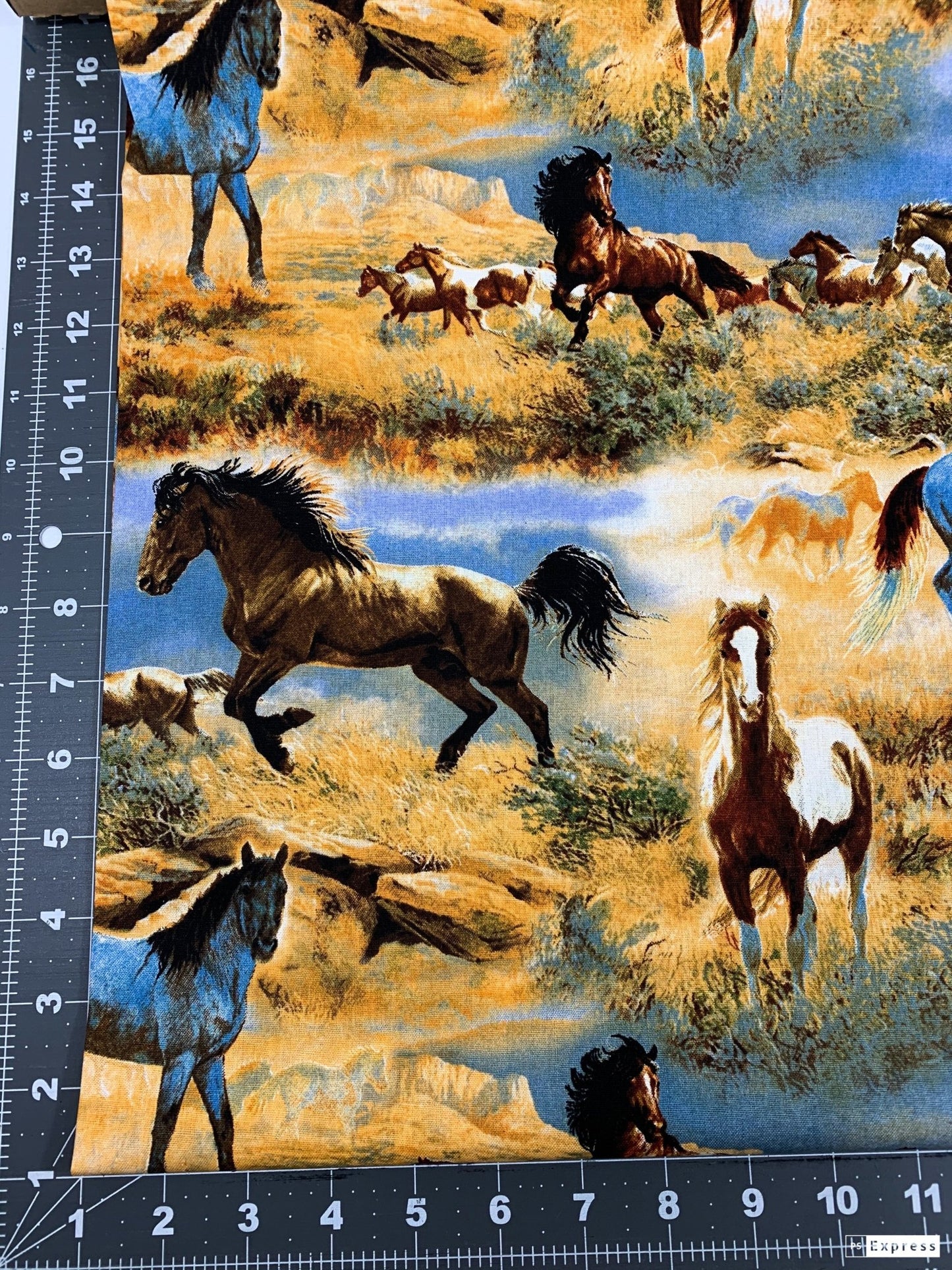 Horse fabric WW - 3060 - 6C Horses in the Prairies - Mary Jo Fabrics