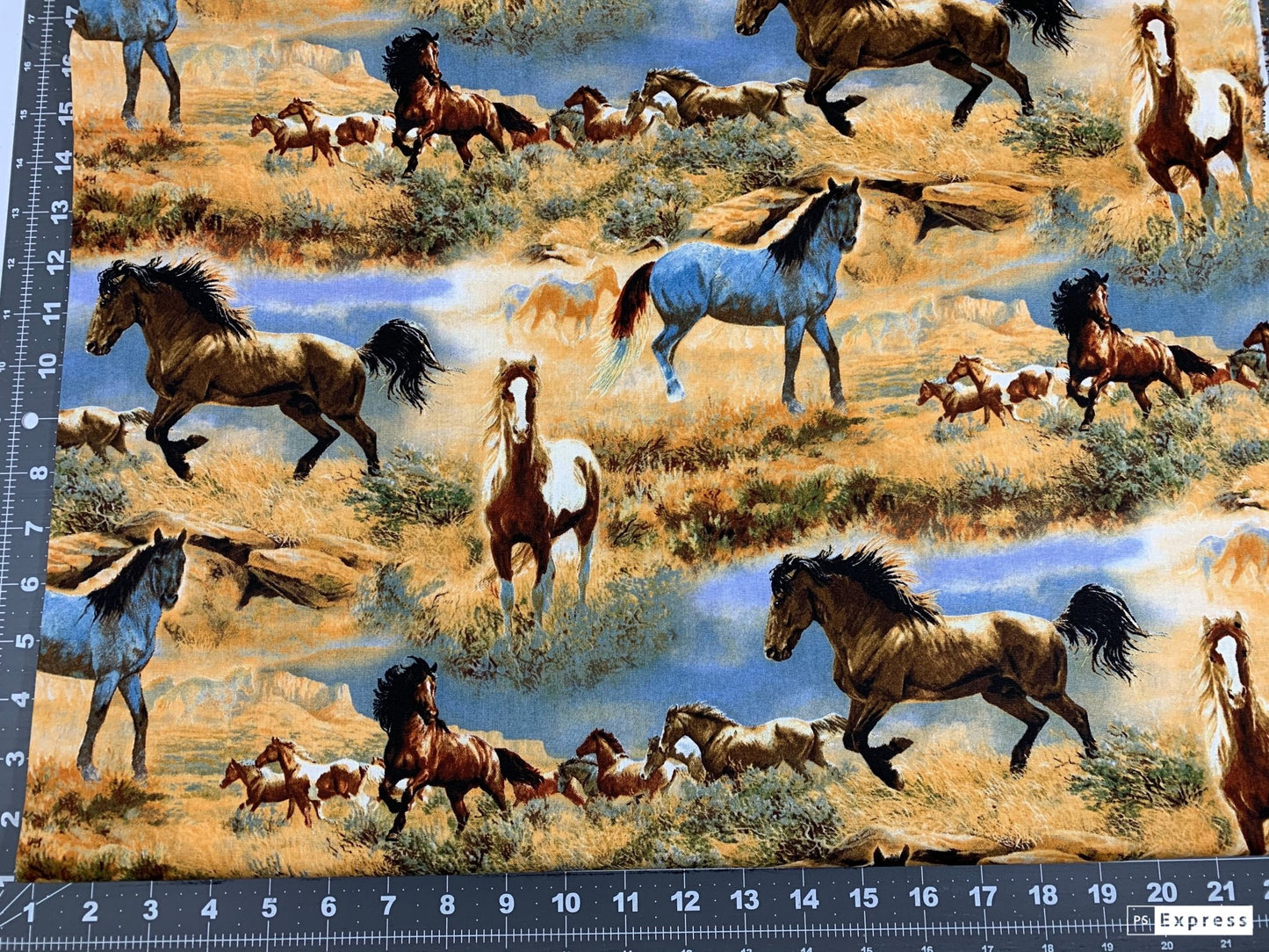 Horse fabric WW - 3060 - 6C Horses in the Prairies - Mary Jo Fabrics