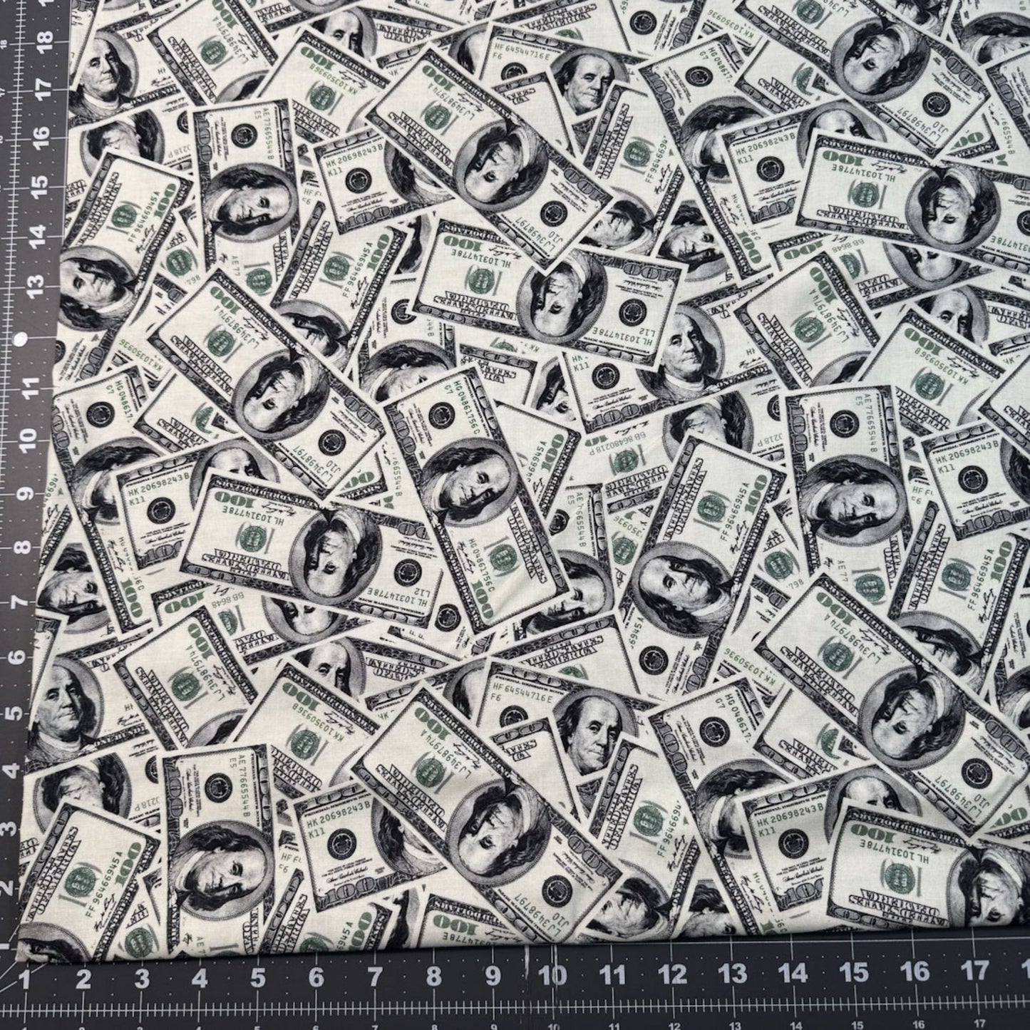 Hundred Dollar Bill Money Fabric C8537 Green - Mary Jo Fabrics