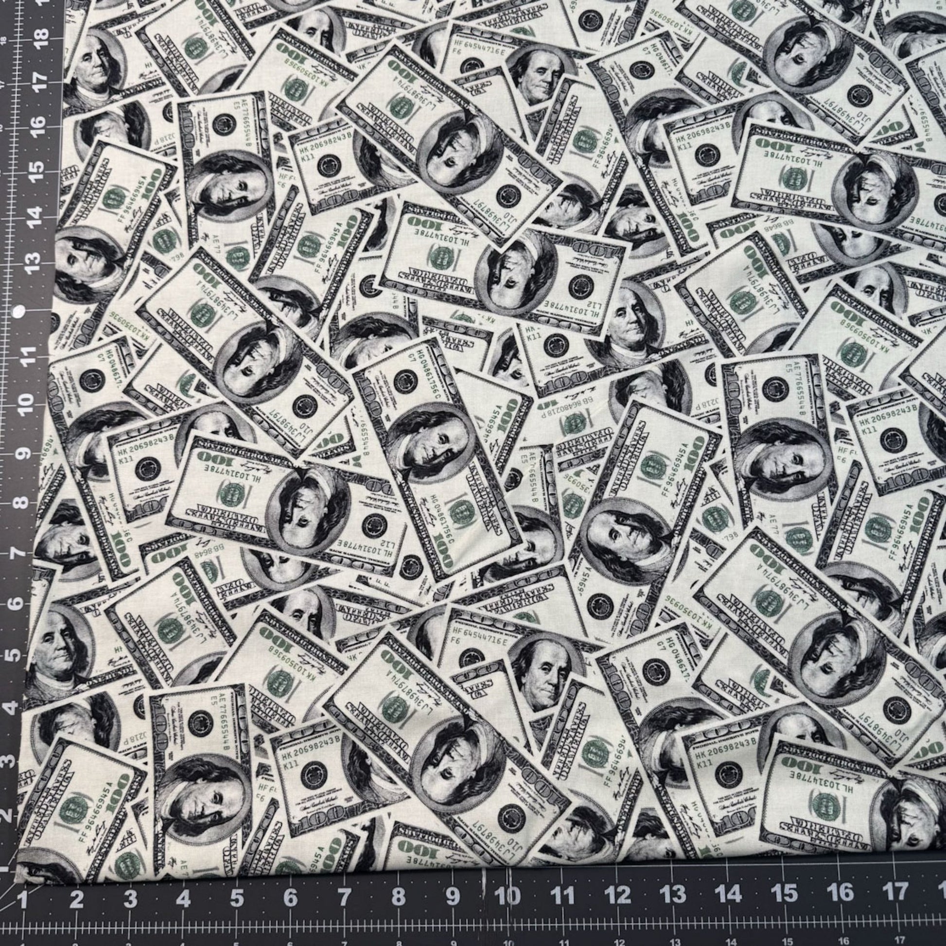 Hundred Dollar Bill Money Fabric C8537 Green - Mary Jo Fabrics