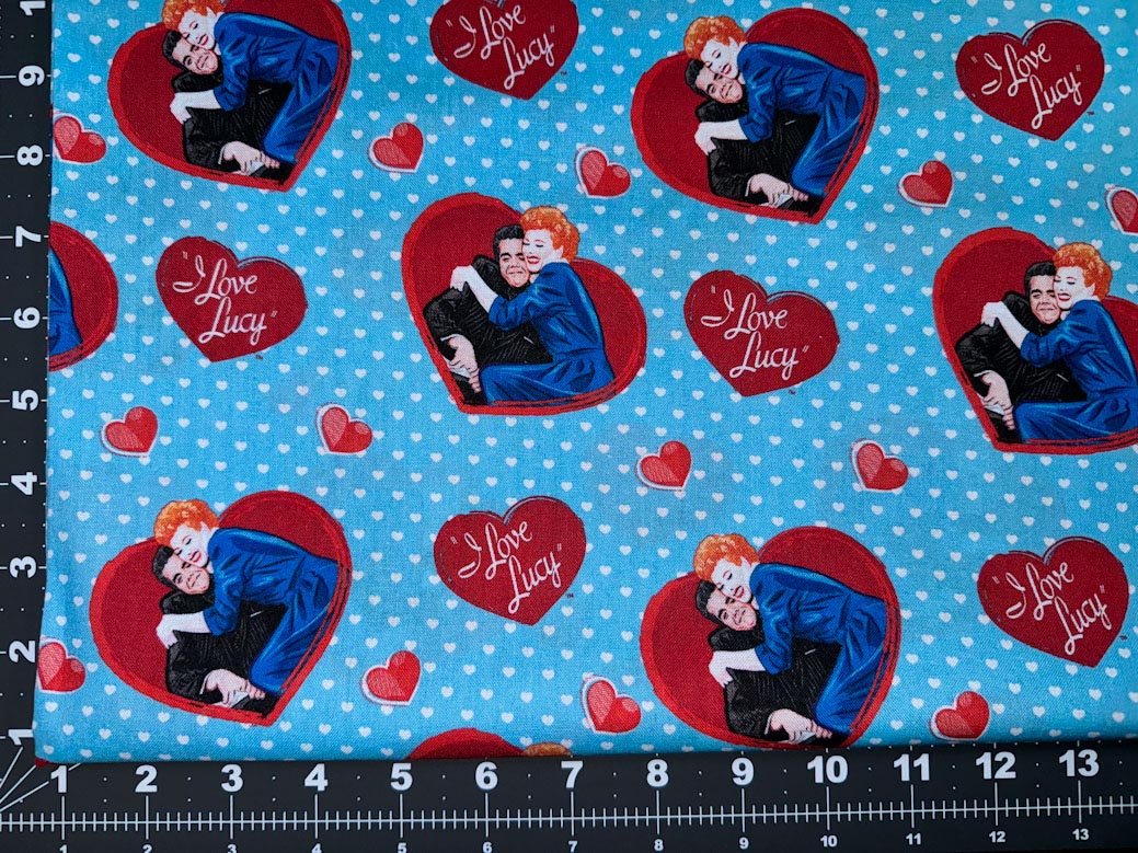 I Love Lucy fabric Lucy Ricky Heart Toss - Mary Jo Fabrics